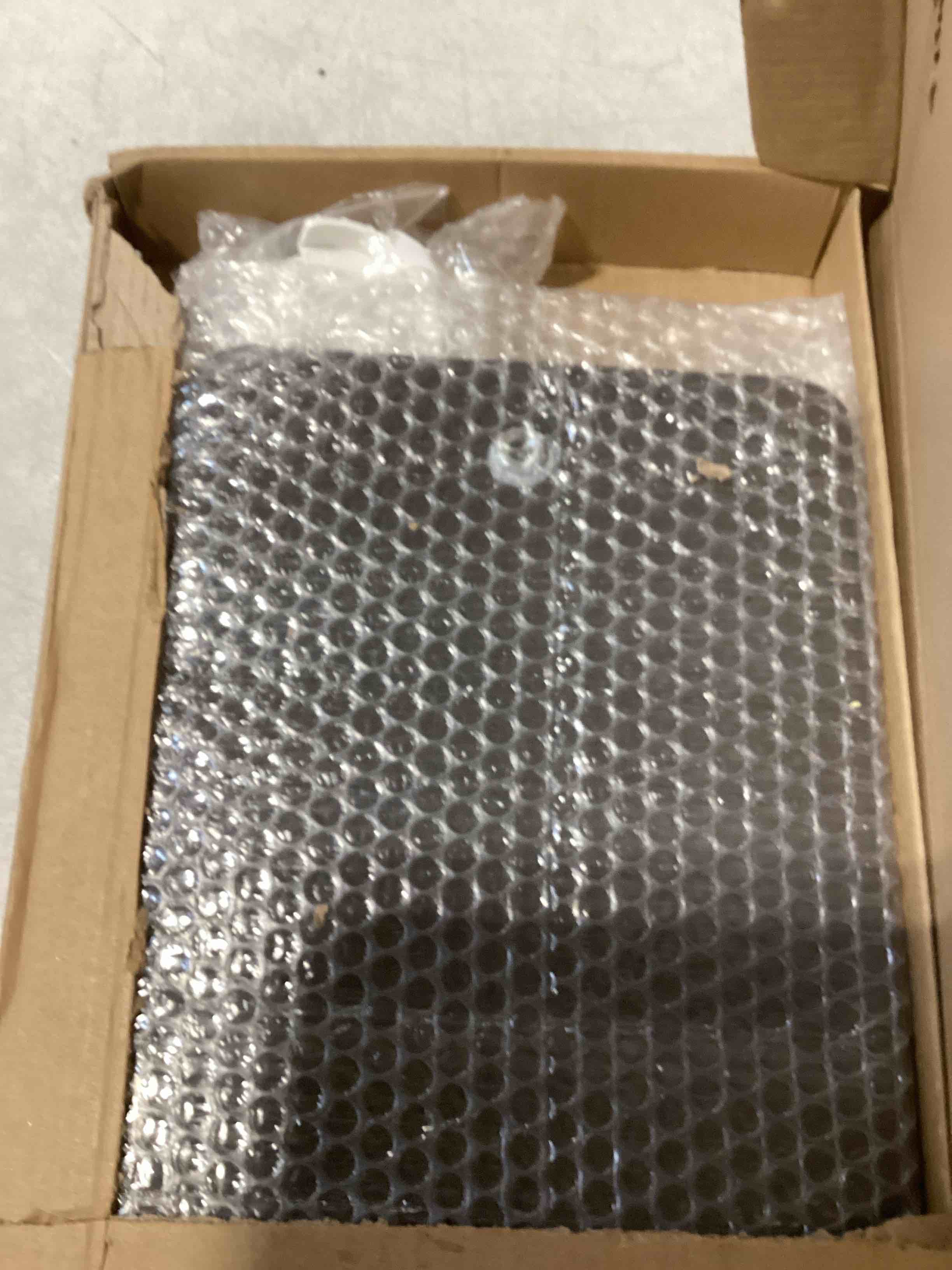 https://s3.amazonaws.com/lotting-images-prod/bidfta/TEA2804202_1748537338265.jpeg