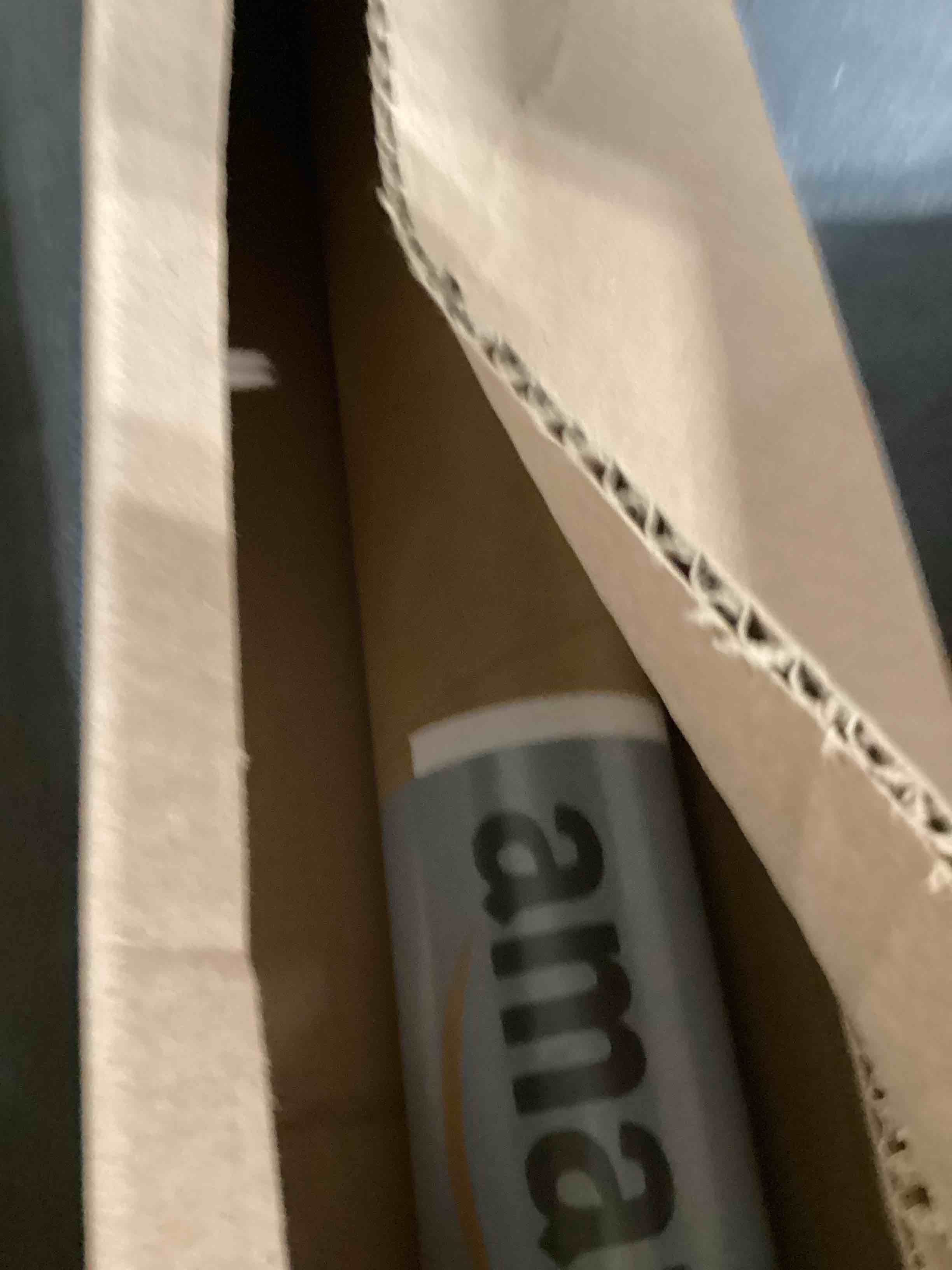 https://s3.amazonaws.com/lotting-images-prod/bidfta/TEA2804456_1748629708912.jpeg