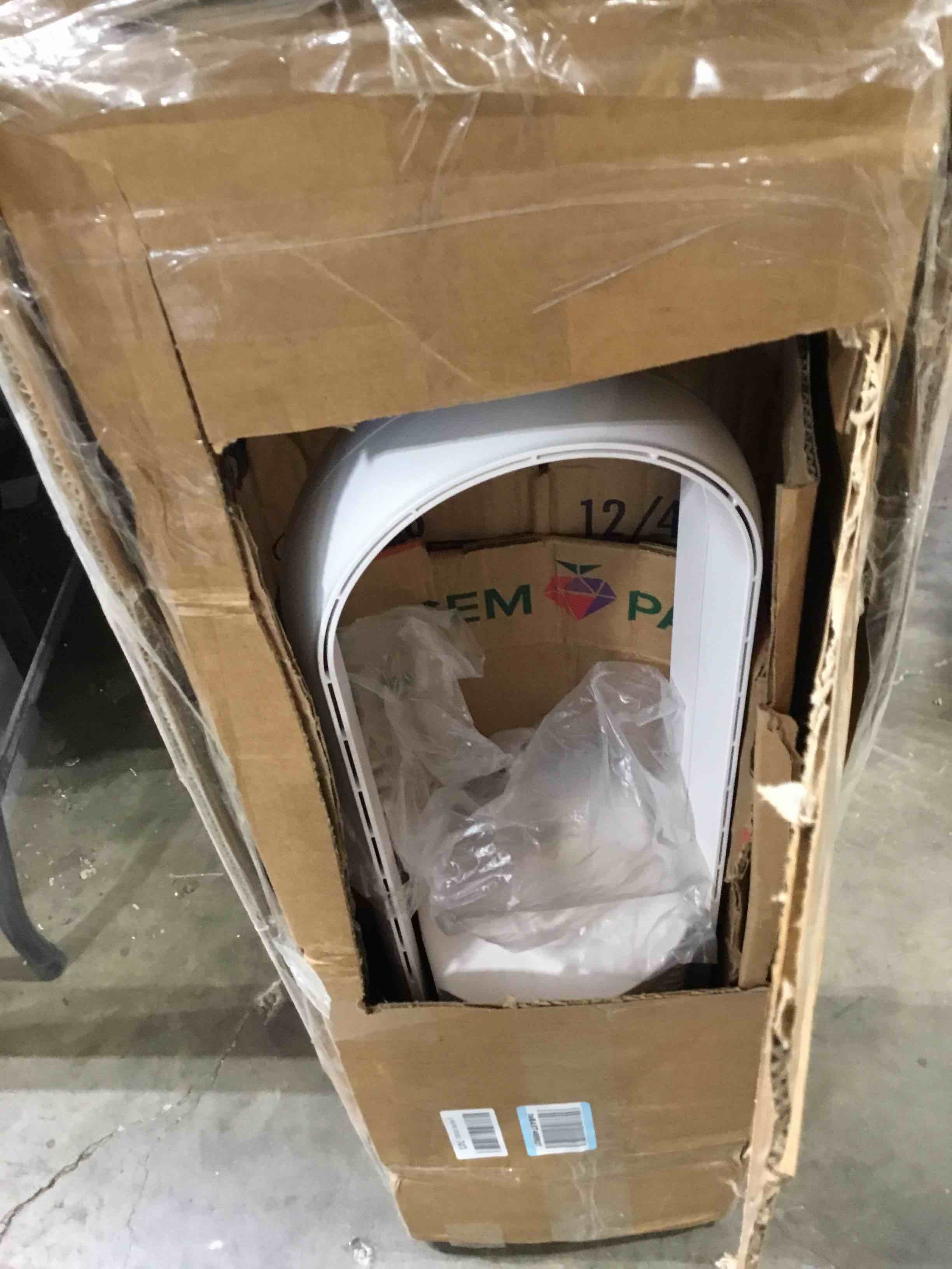 https://s3.amazonaws.com/lotting-images-prod/bidfta/TEA2804755_1748889630434.jpeg
