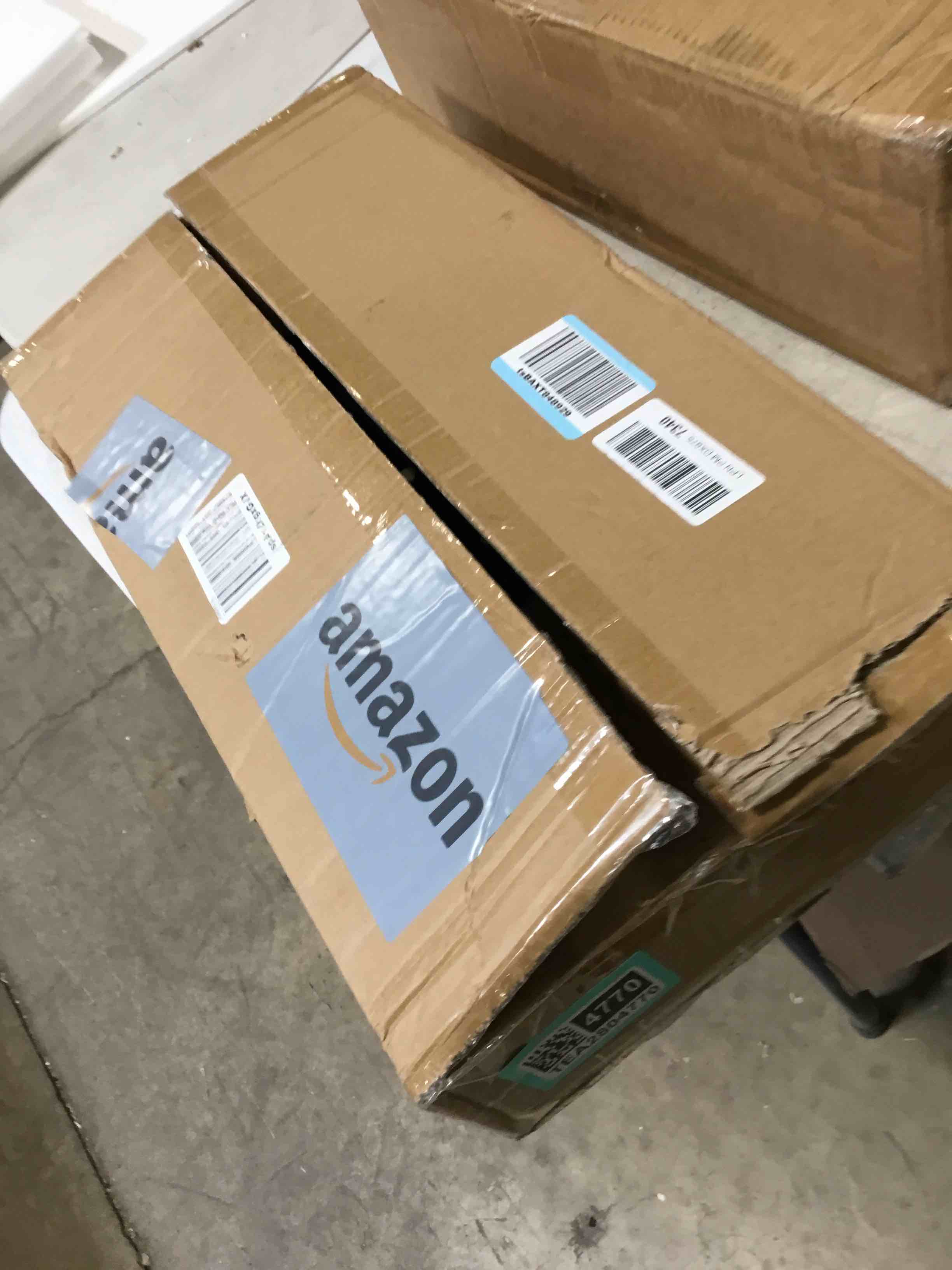 https://s3.amazonaws.com/lotting-images-prod/bidfta/TEA2804770_1748891789024.jpeg