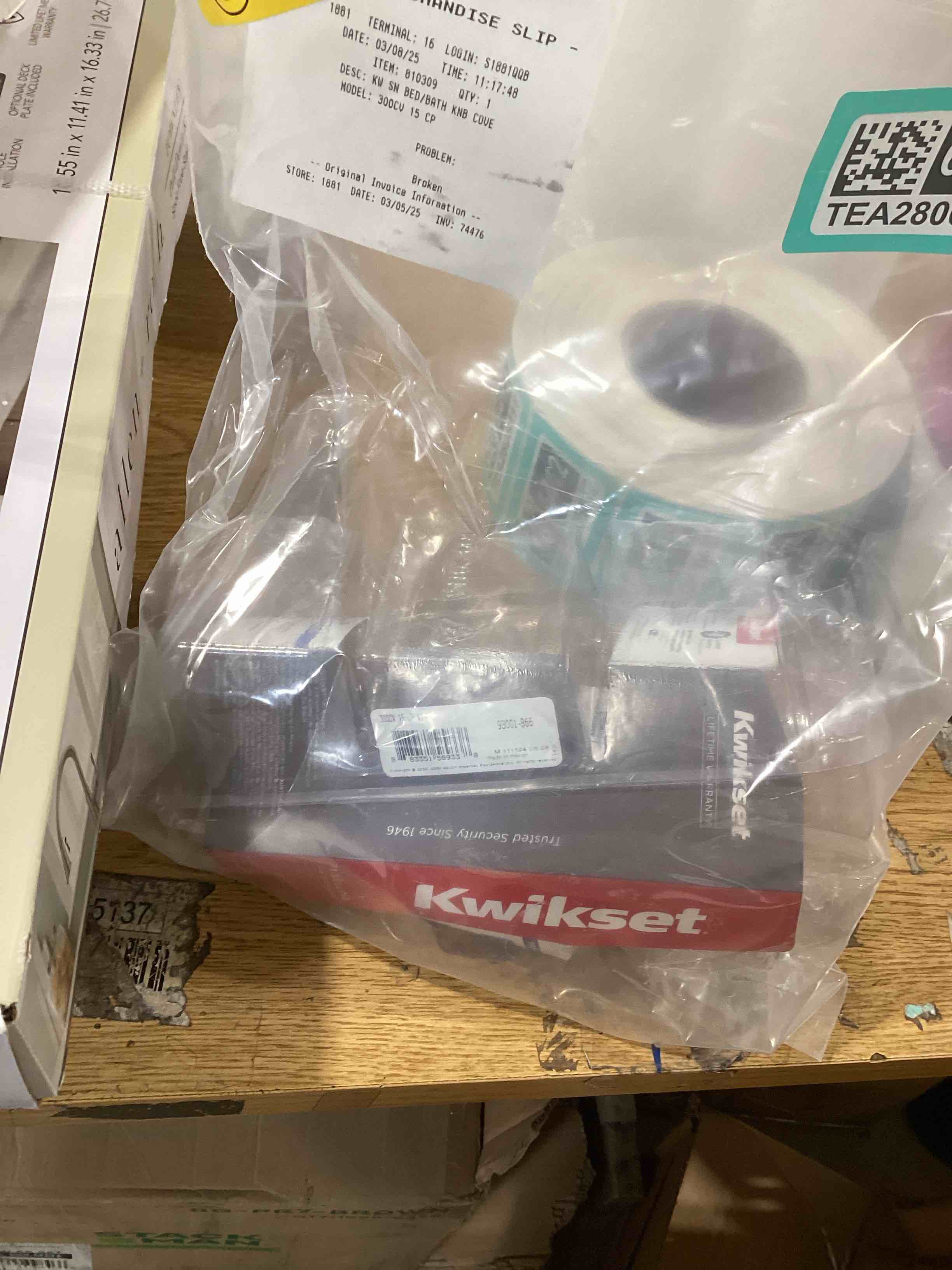 kwikset bed and bath doorknob