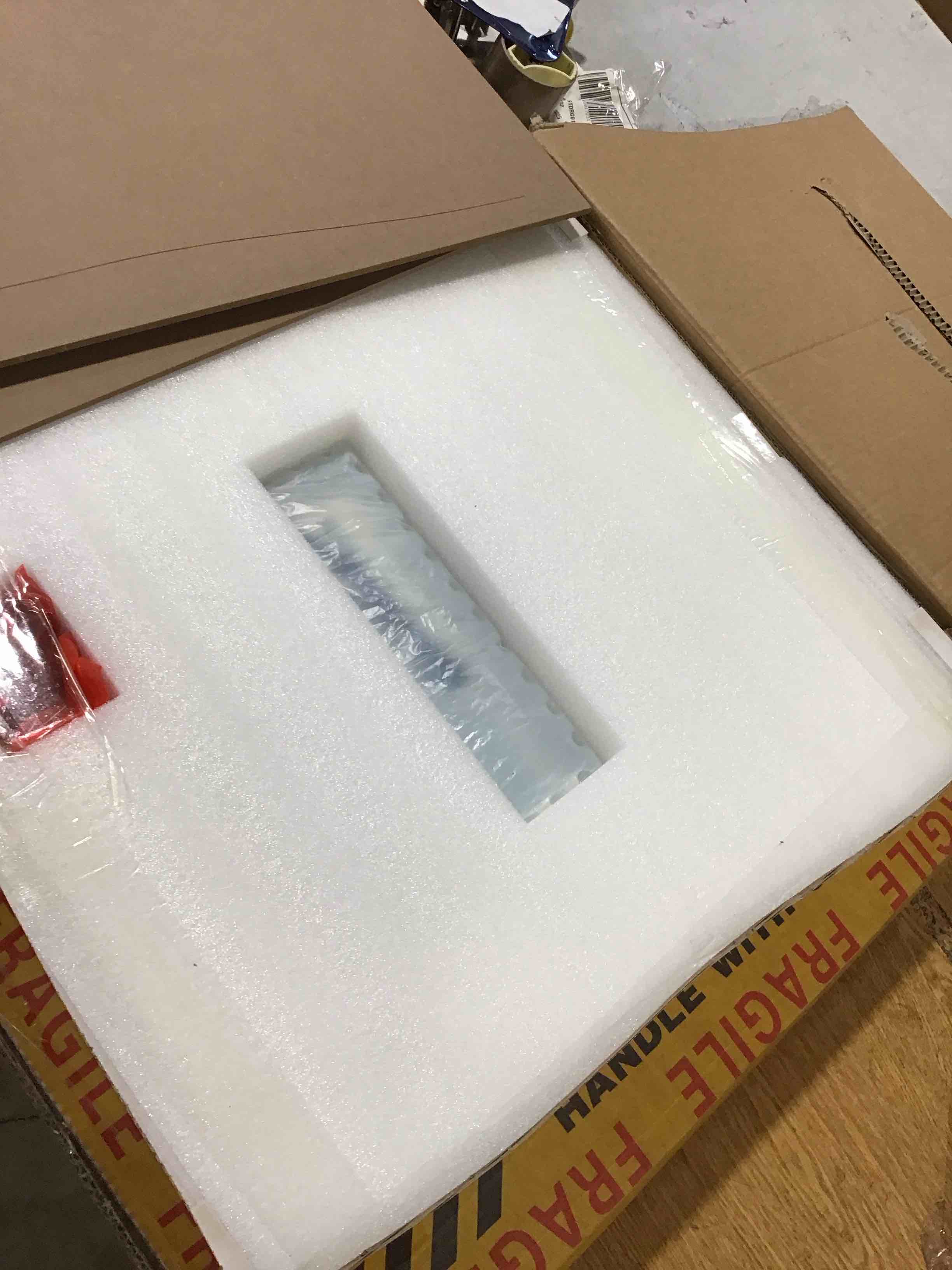 https://s3.amazonaws.com/lotting-images-prod/bidfta/TEA2806601_1750249710596.jpeg