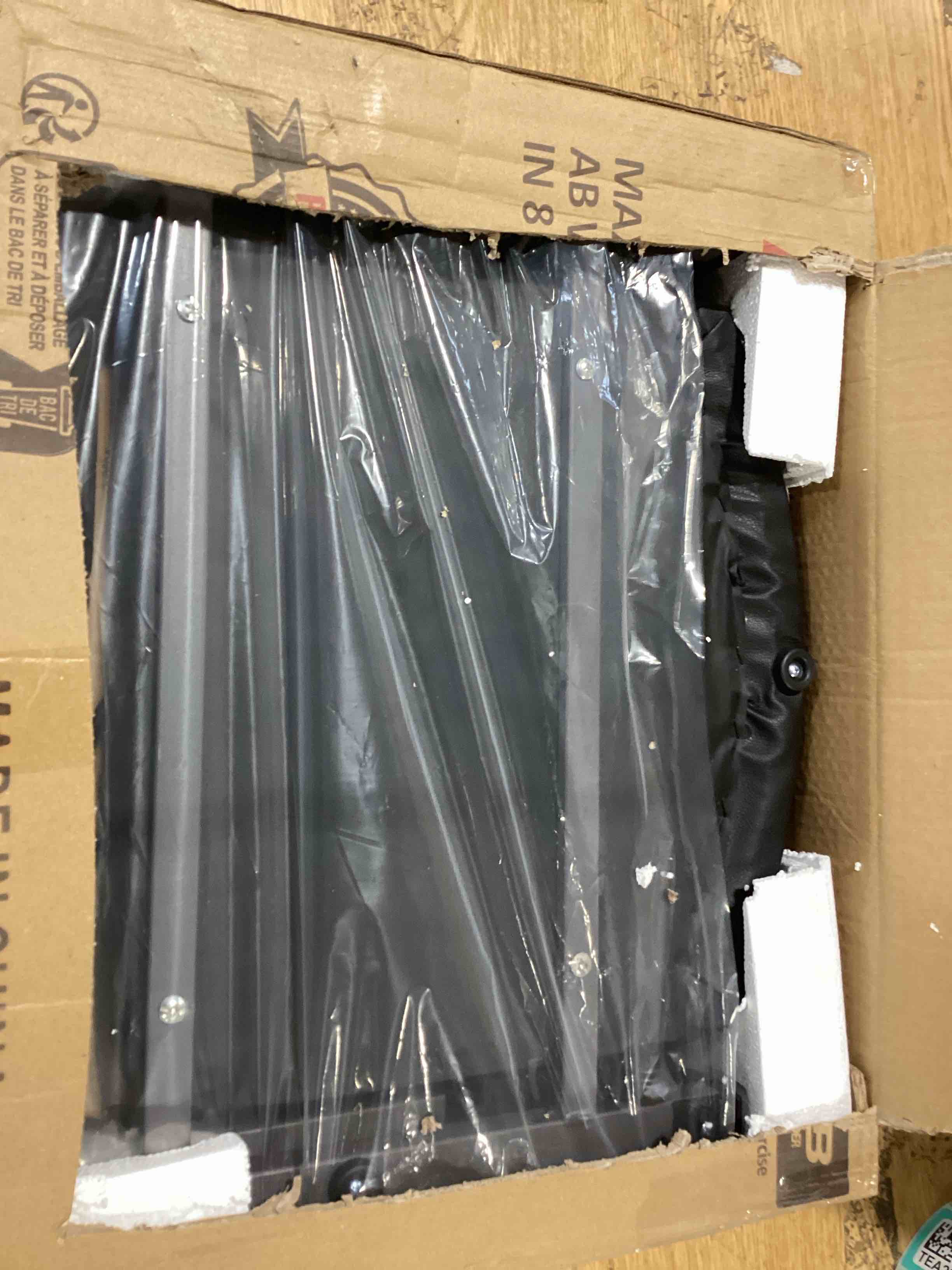 https://s3.amazonaws.com/lotting-images-prod/bidfta/TEA2806983_1750765788272.jpeg