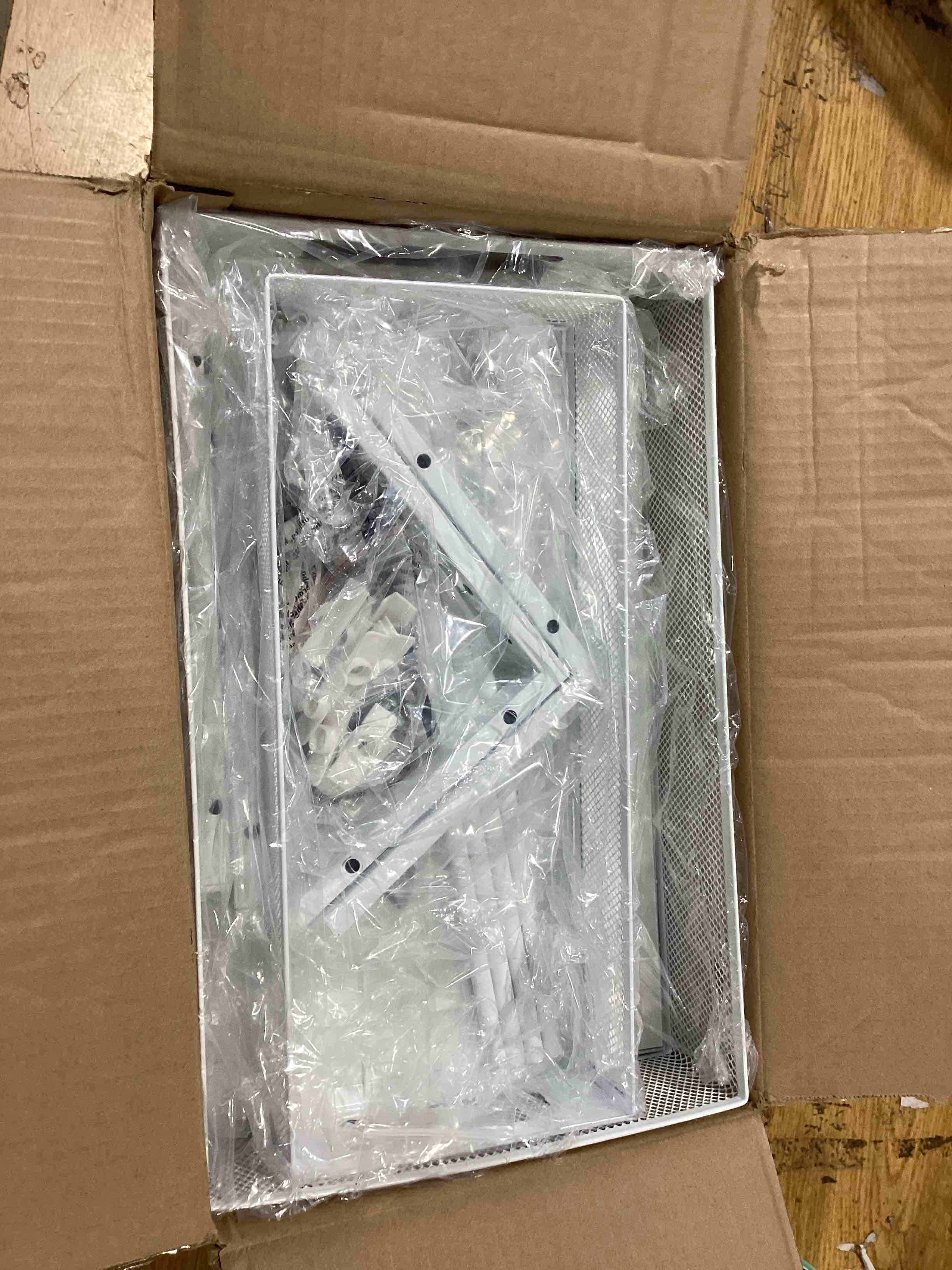 https://s3.amazonaws.com/lotting-images-prod/bidfta/TEA2807001_1750767994948.jpeg