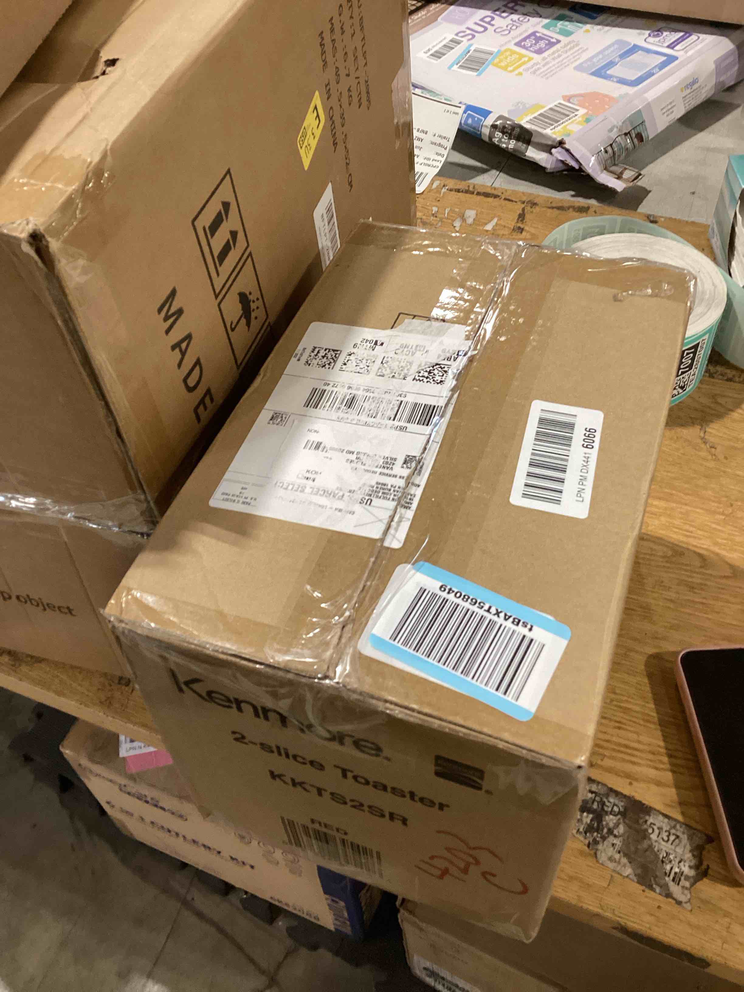 https://s3.amazonaws.com/lotting-images-prod/bidfta/TEA2807004_1750767631341.jpeg