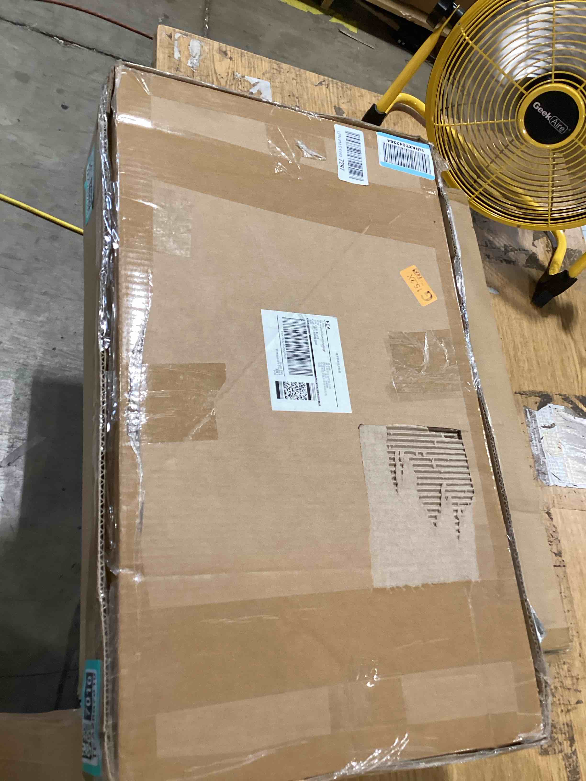 https://s3.amazonaws.com/lotting-images-prod/bidfta/TEA2807010_1750769694845.jpeg