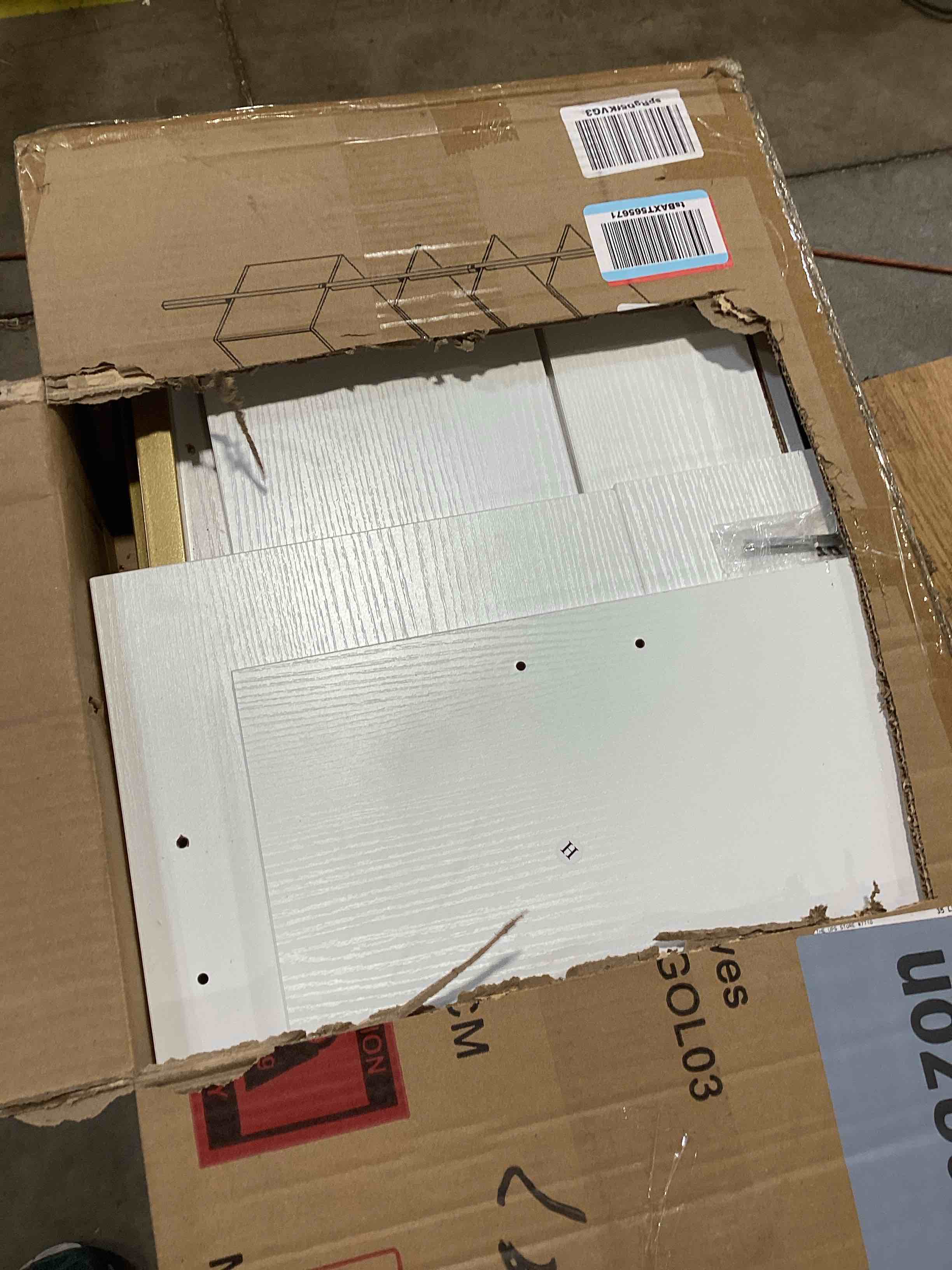 https://s3.amazonaws.com/lotting-images-prod/bidfta/TEA2807037_1750775750902.jpeg