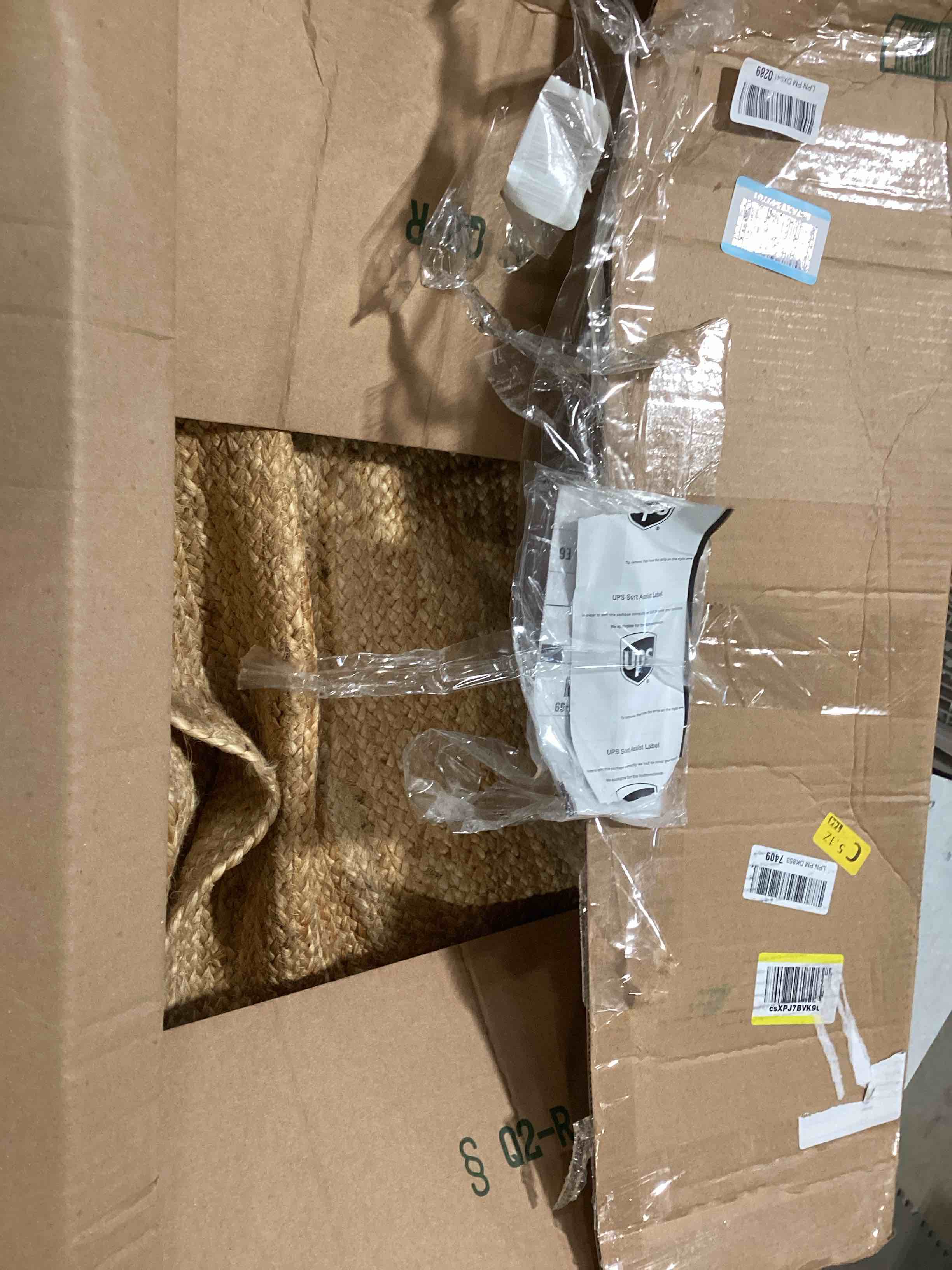 https://s3.amazonaws.com/lotting-images-prod/bidfta/TEA2807111_1750851272451.jpeg