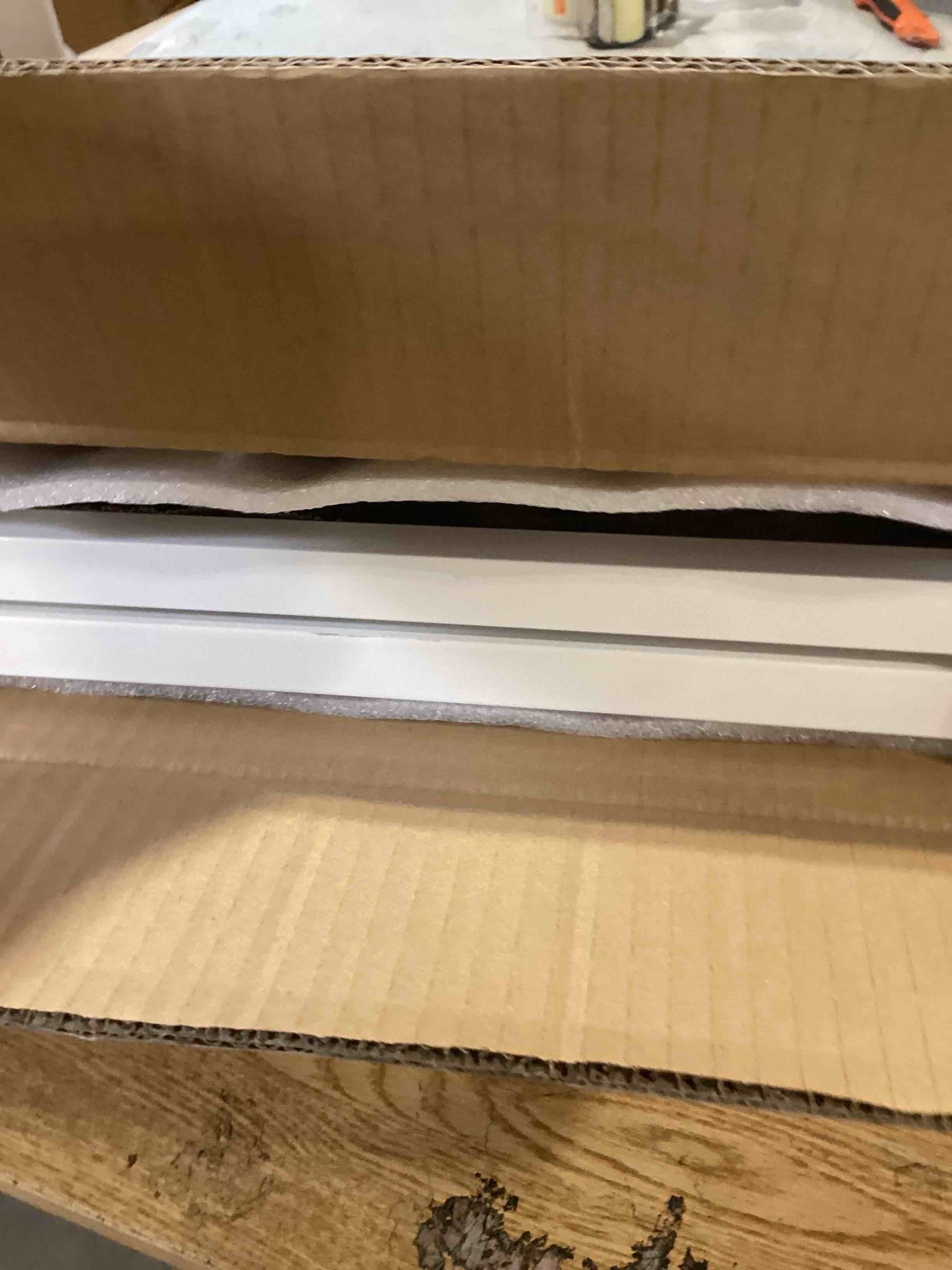 https://s3.amazonaws.com/lotting-images-prod/bidfta/TEA2807485_1751996922453.jpeg