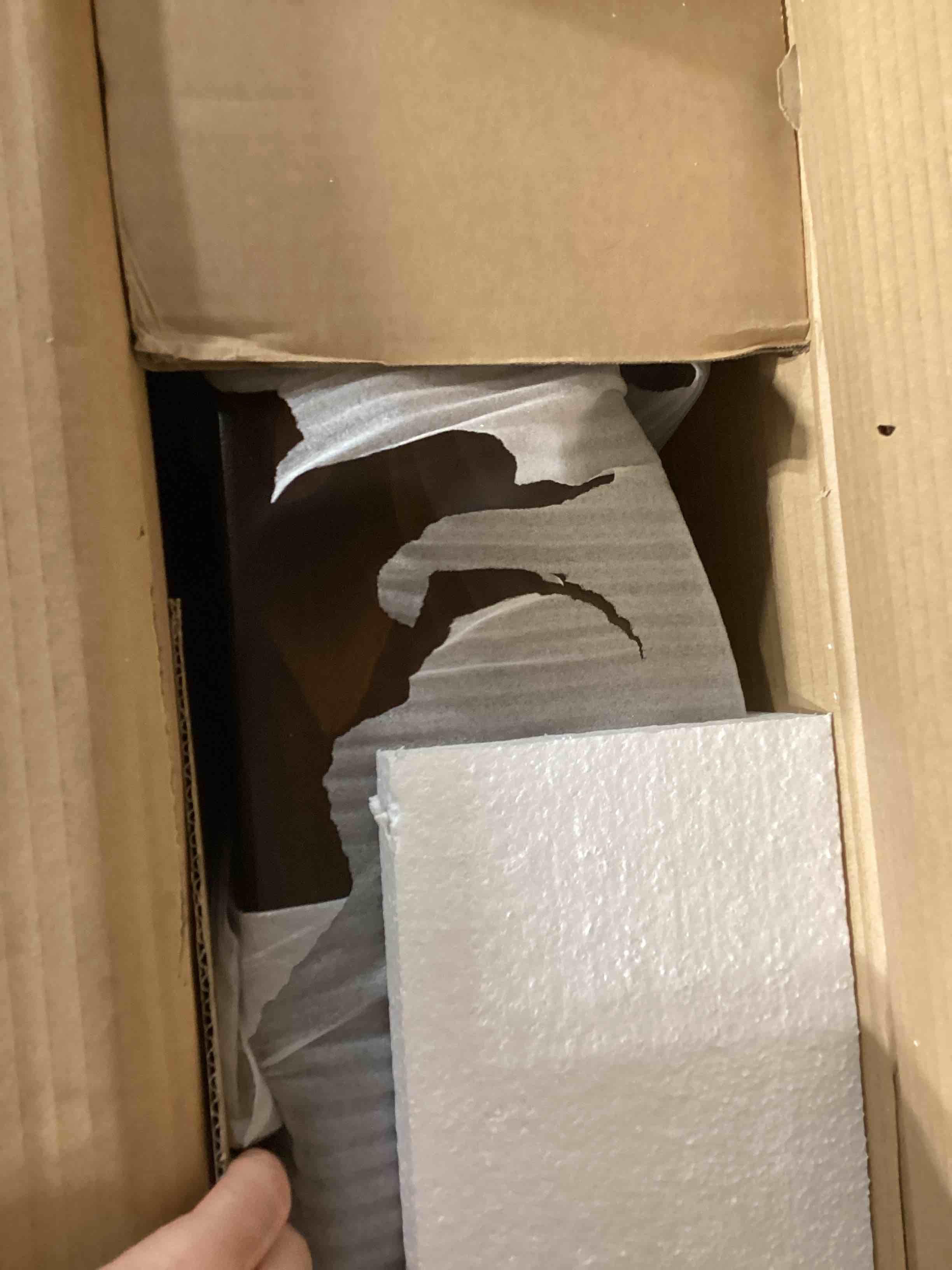 https://s3.amazonaws.com/lotting-images-prod/bidfta/TEA2807612_1752237047446.jpeg