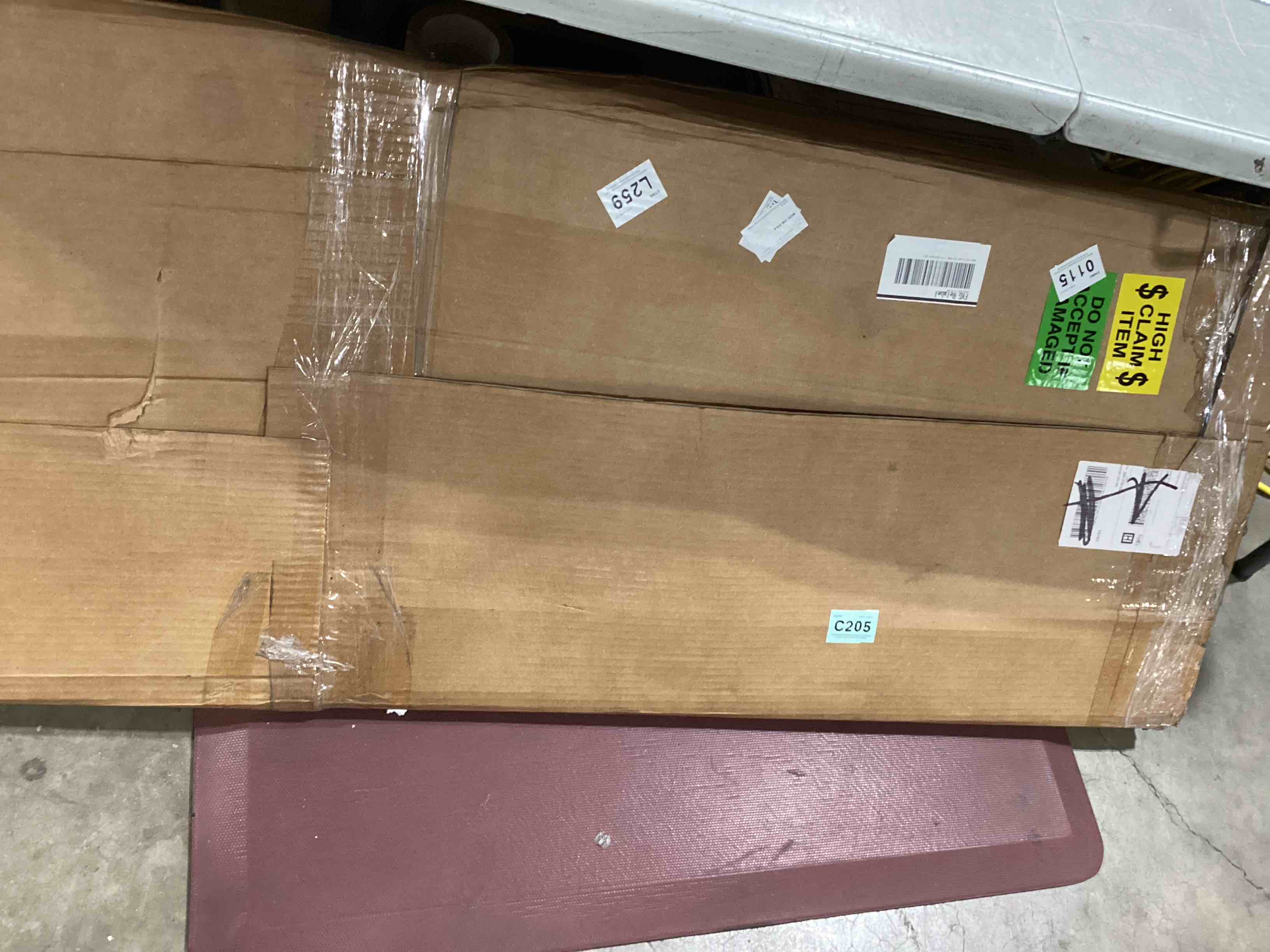 https://s3.amazonaws.com/lotting-images-prod/bidfta/TEA2807669_1752493539646.jpeg