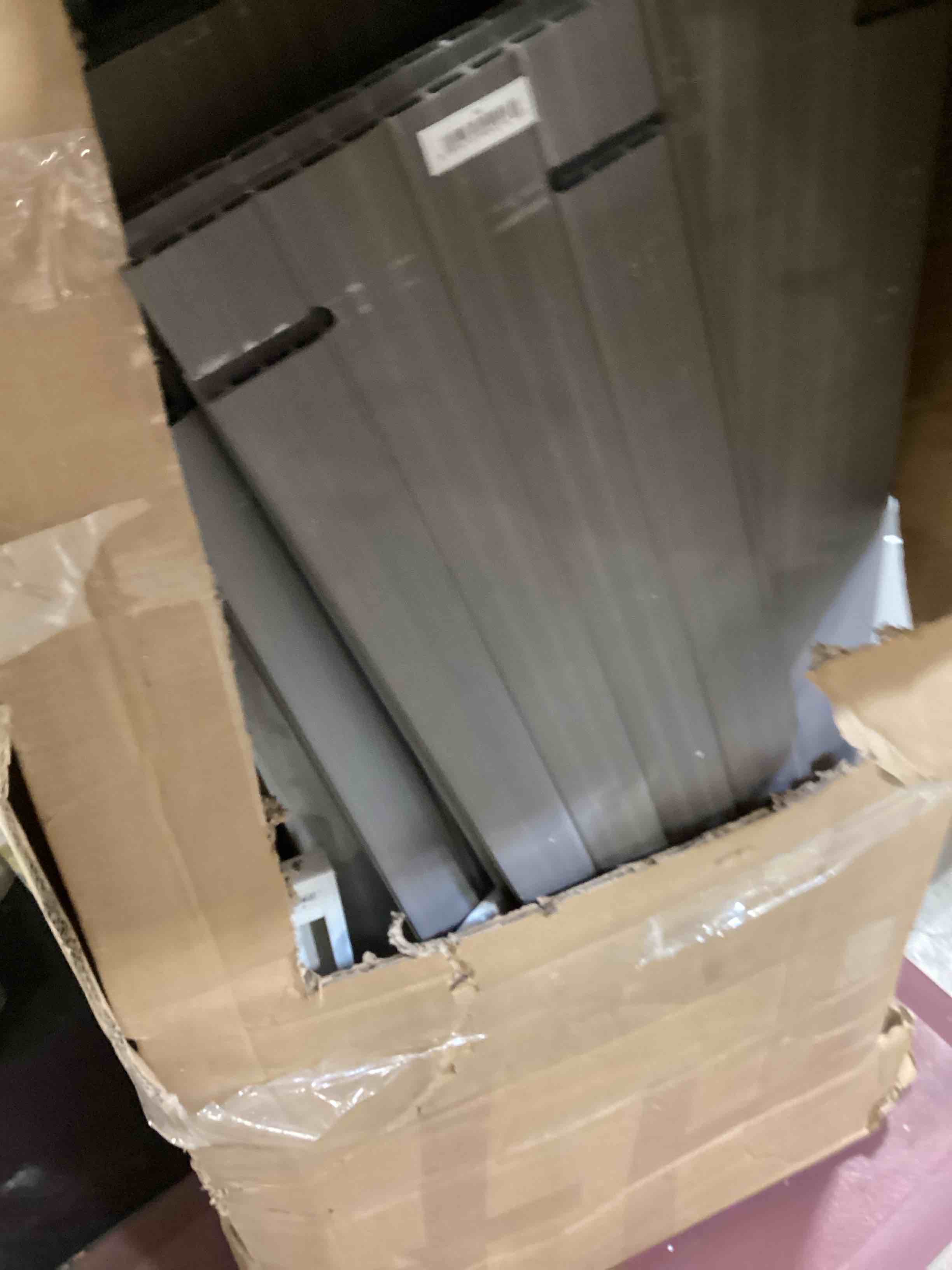 https://s3.amazonaws.com/lotting-images-prod/bidfta/TEA2807738_1752517205466.jpeg