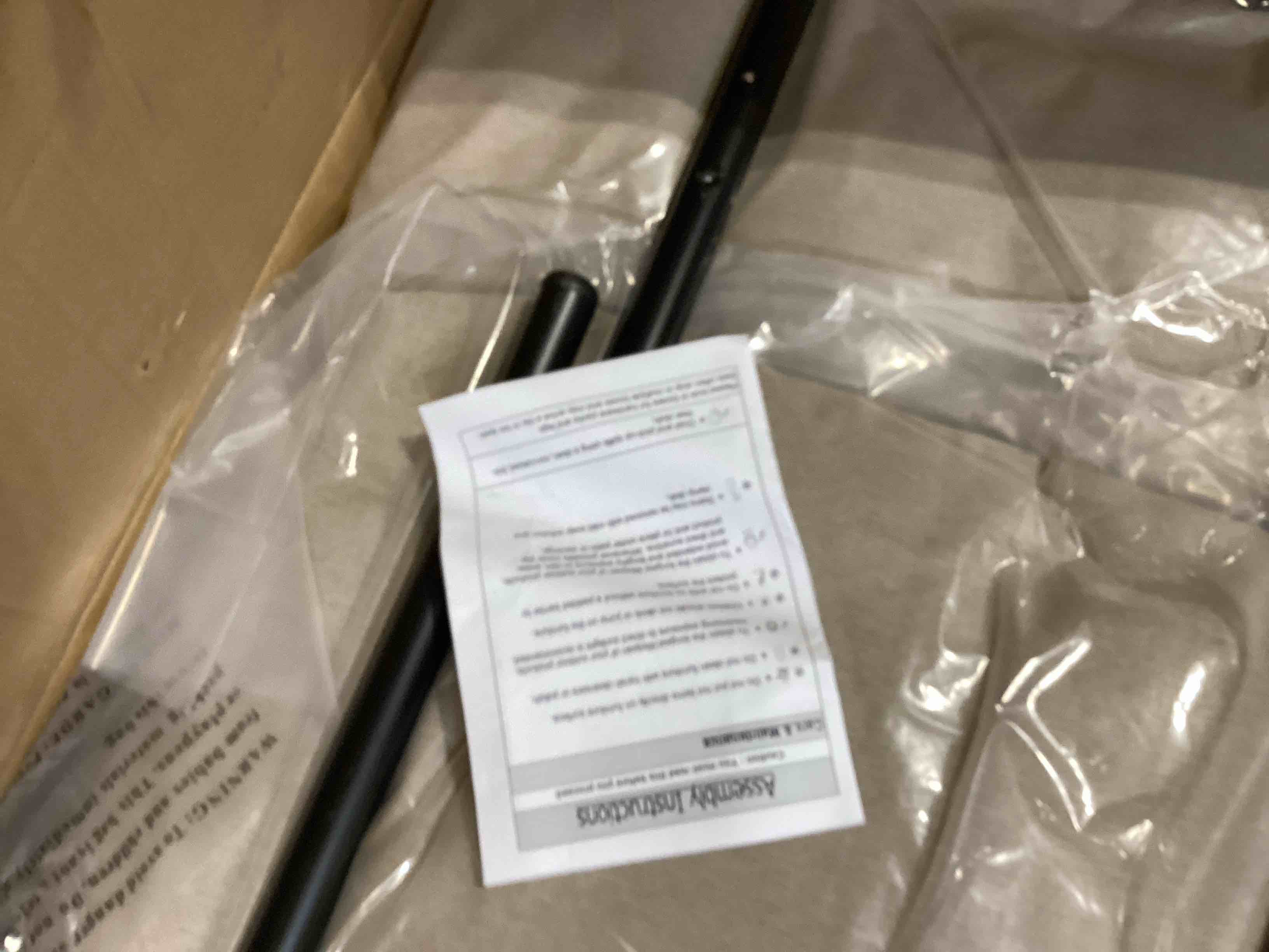 https://s3.amazonaws.com/lotting-images-prod/bidfta/TEA2807811_1752594455445.jpeg