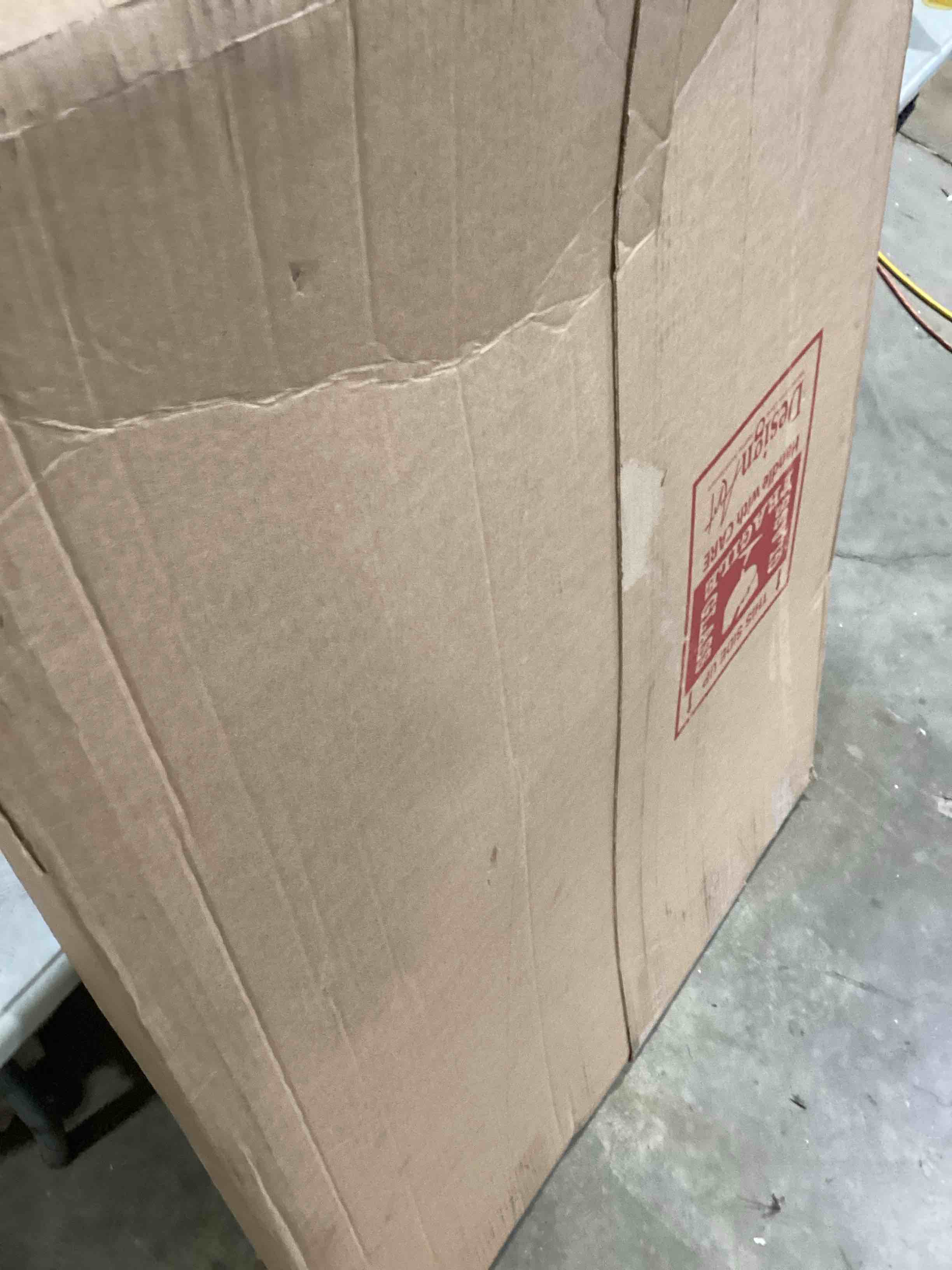 https://s3.amazonaws.com/lotting-images-prod/bidfta/TEA2807813_1752594857395.jpeg
