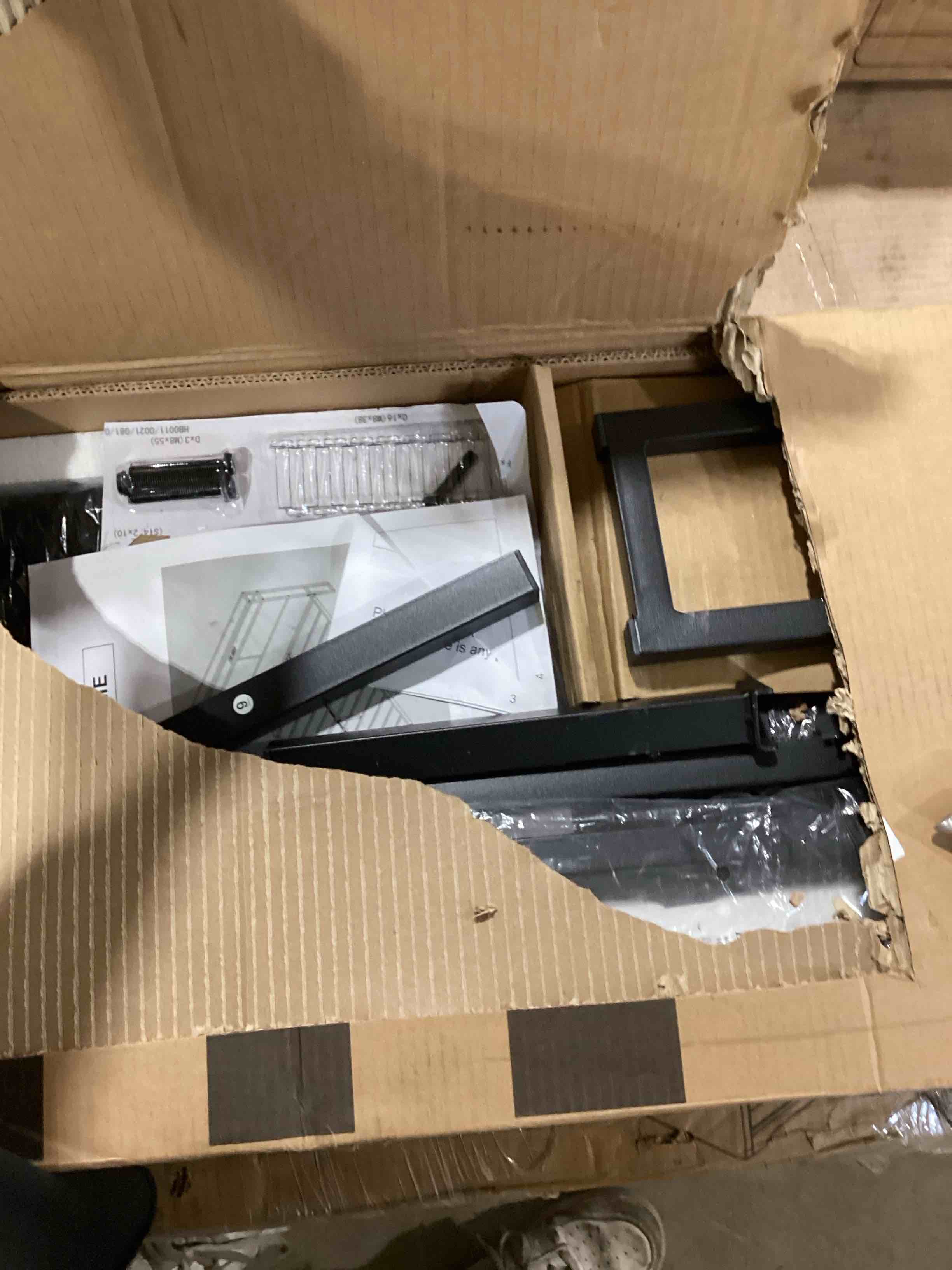 https://s3.amazonaws.com/lotting-images-prod/bidfta/TEA2807828_1752600655237.jpeg