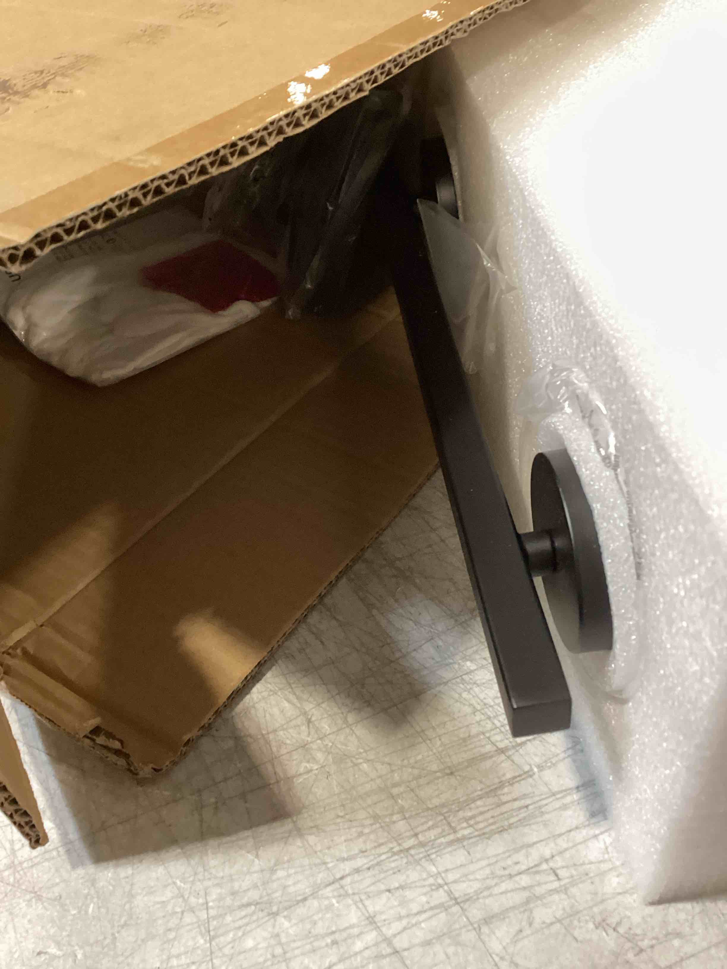 https://s3.amazonaws.com/lotting-images-prod/bidfta/TEA2807839_1752605675980.jpeg