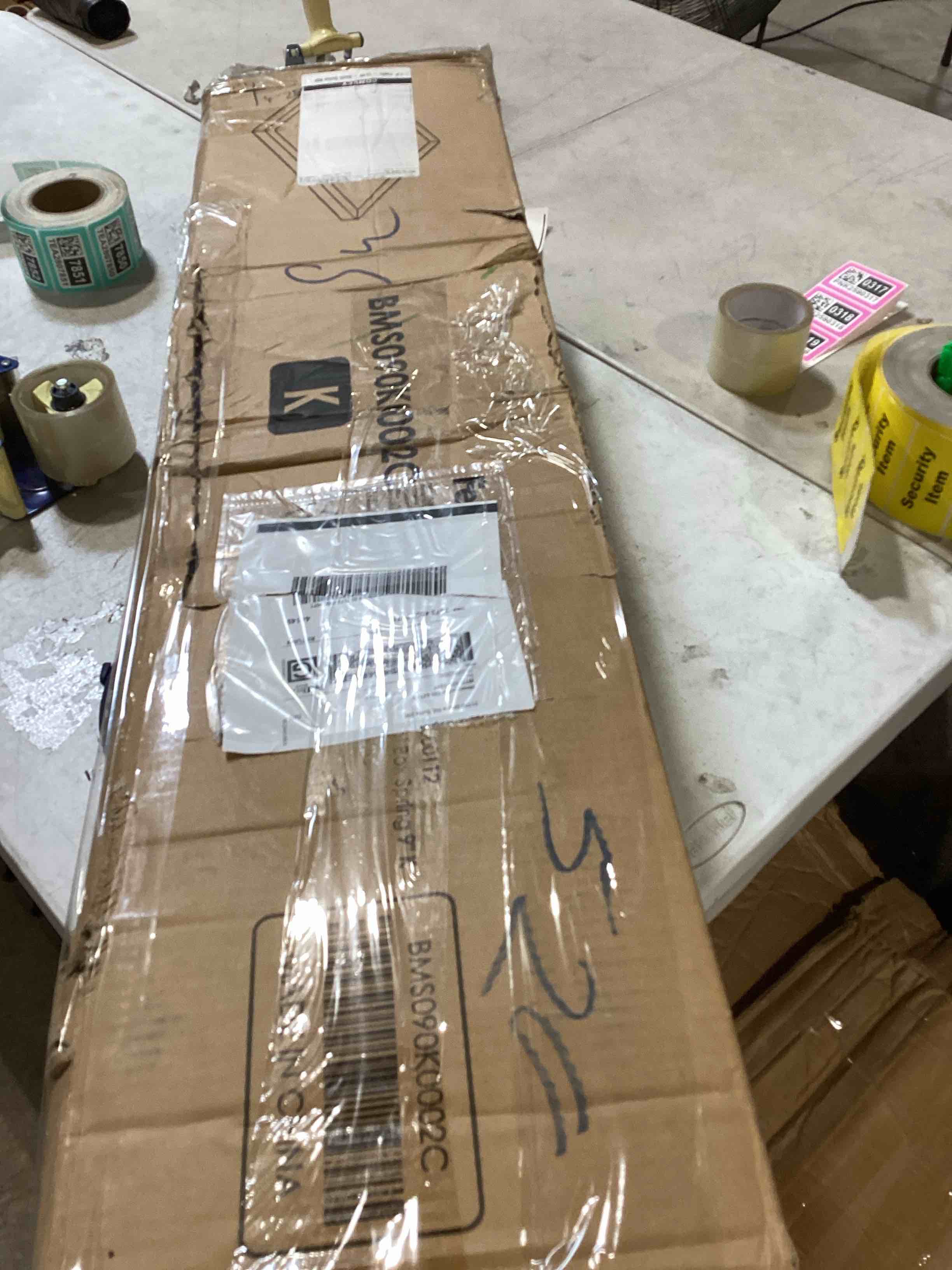 https://s3.amazonaws.com/lotting-images-prod/bidfta/TEA2807845_1752606995500.jpeg