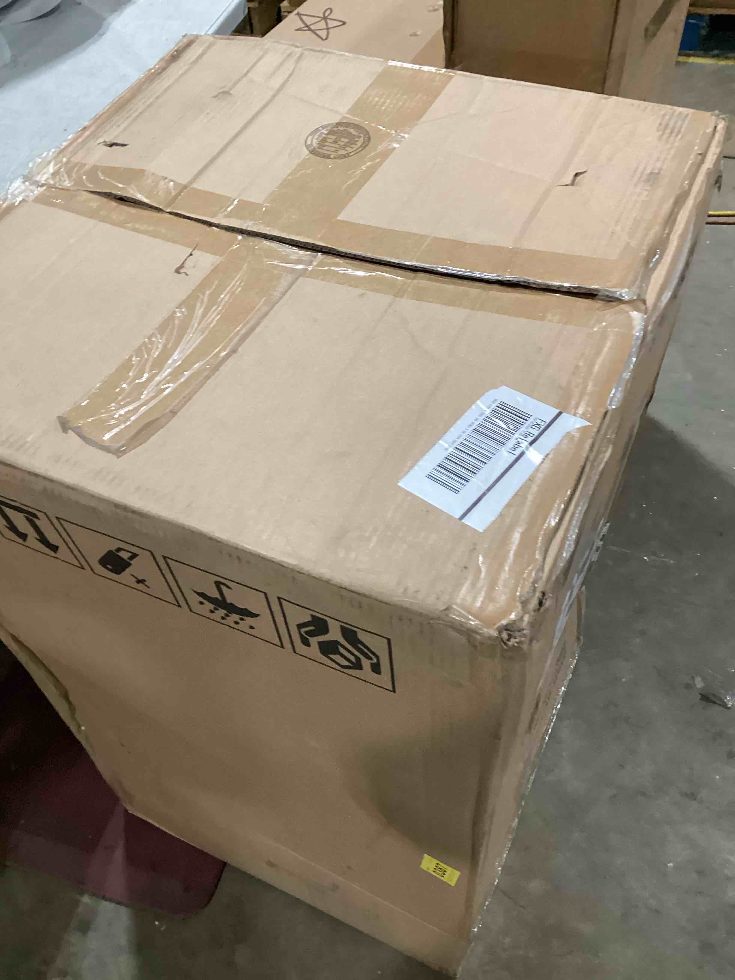 https://s3.amazonaws.com/lotting-images-prod/bidfta/TEA2807932_1752690358201.jpeg