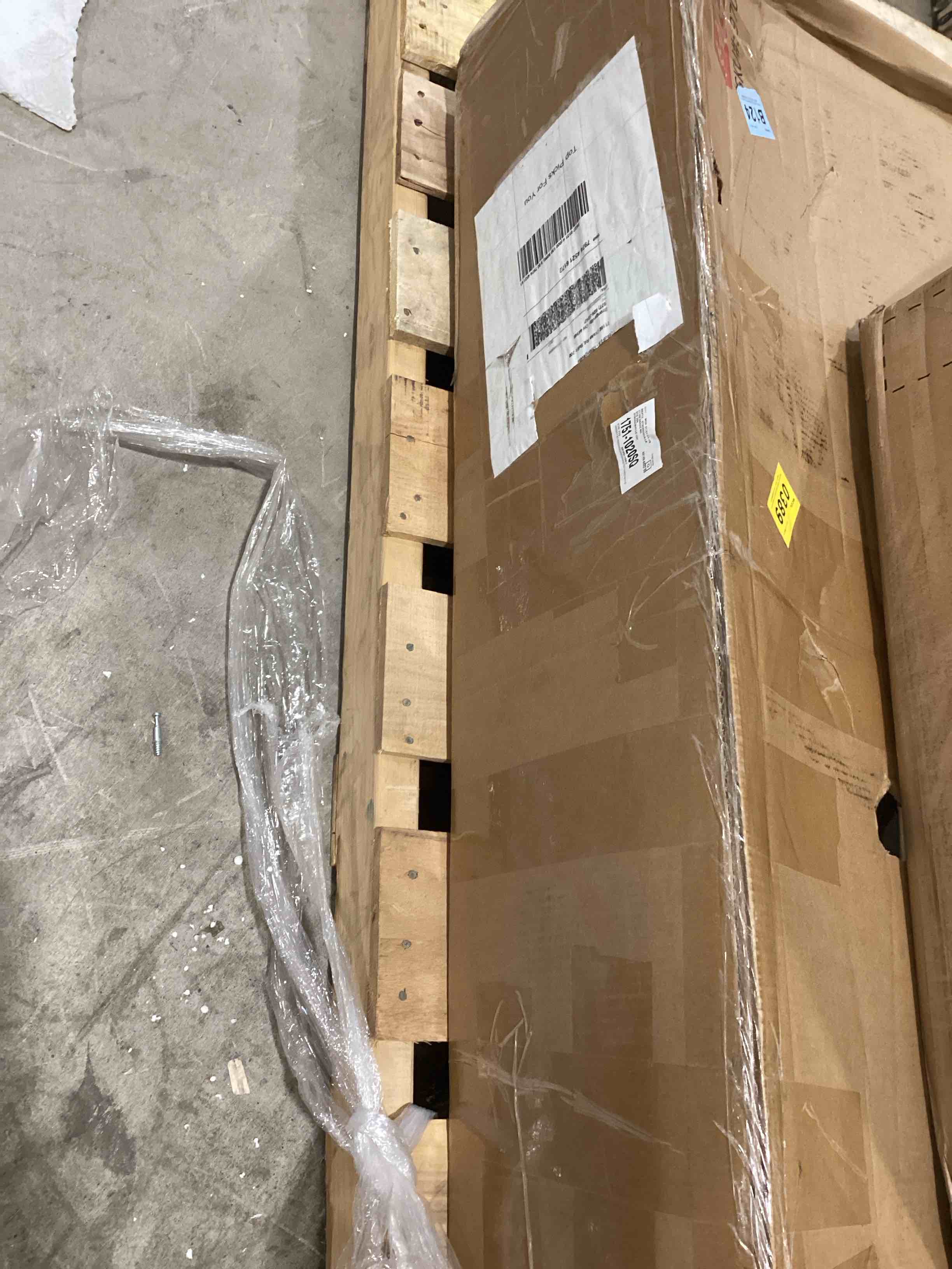https://s3.amazonaws.com/lotting-images-prod/bidfta/TEA2808024_1752777819095.jpeg