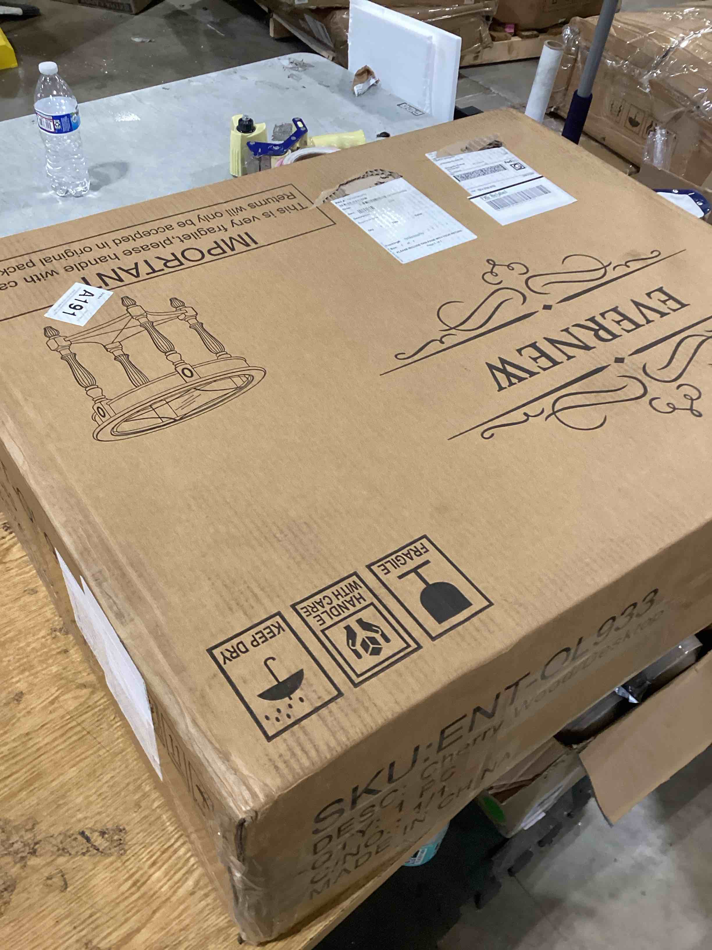 https://s3.amazonaws.com/lotting-images-prod/bidfta/TEA2808102_1752854465187.jpeg