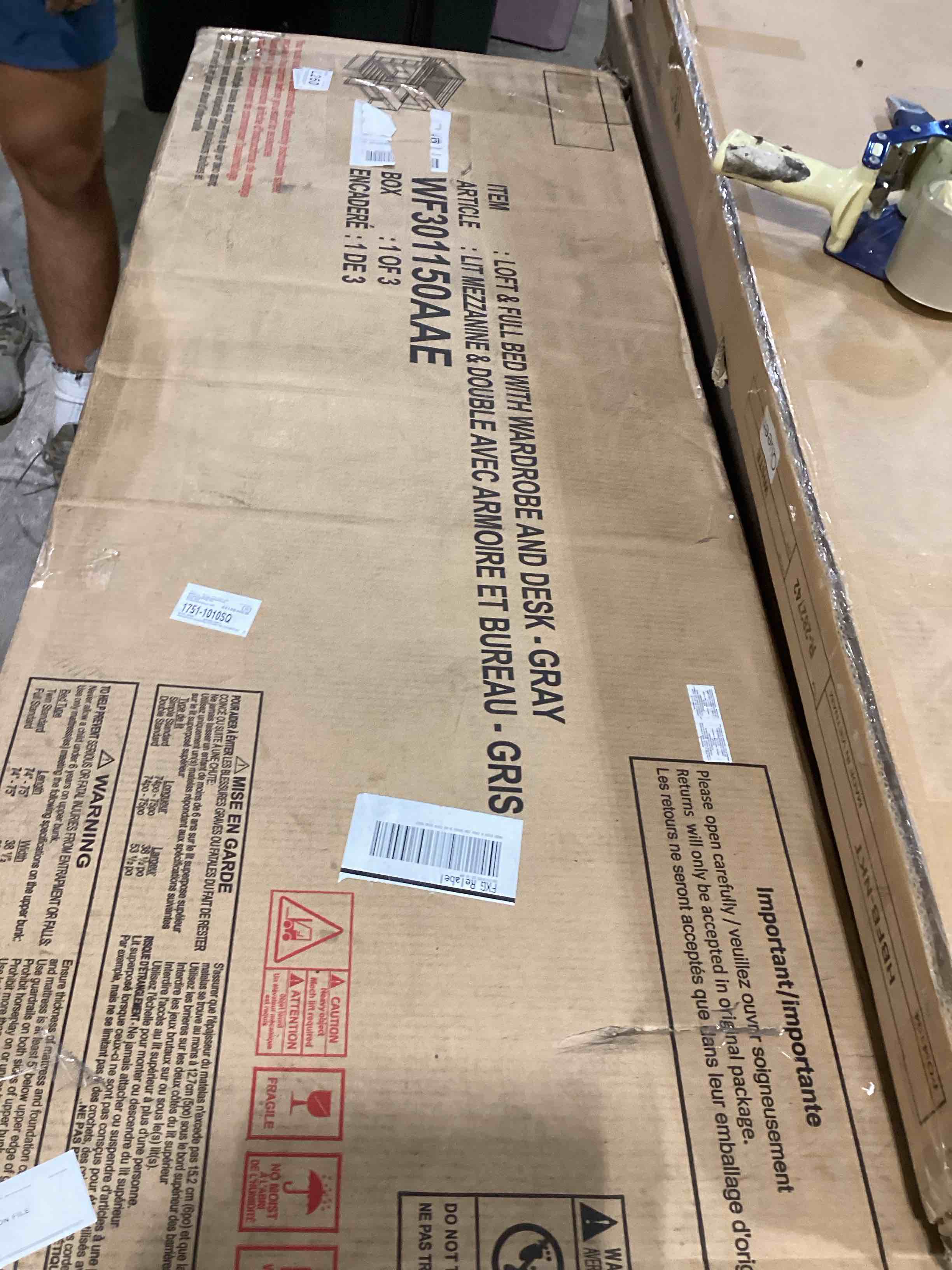 https://s3.amazonaws.com/lotting-images-prod/bidfta/TEA2808183_1753120662776.jpeg