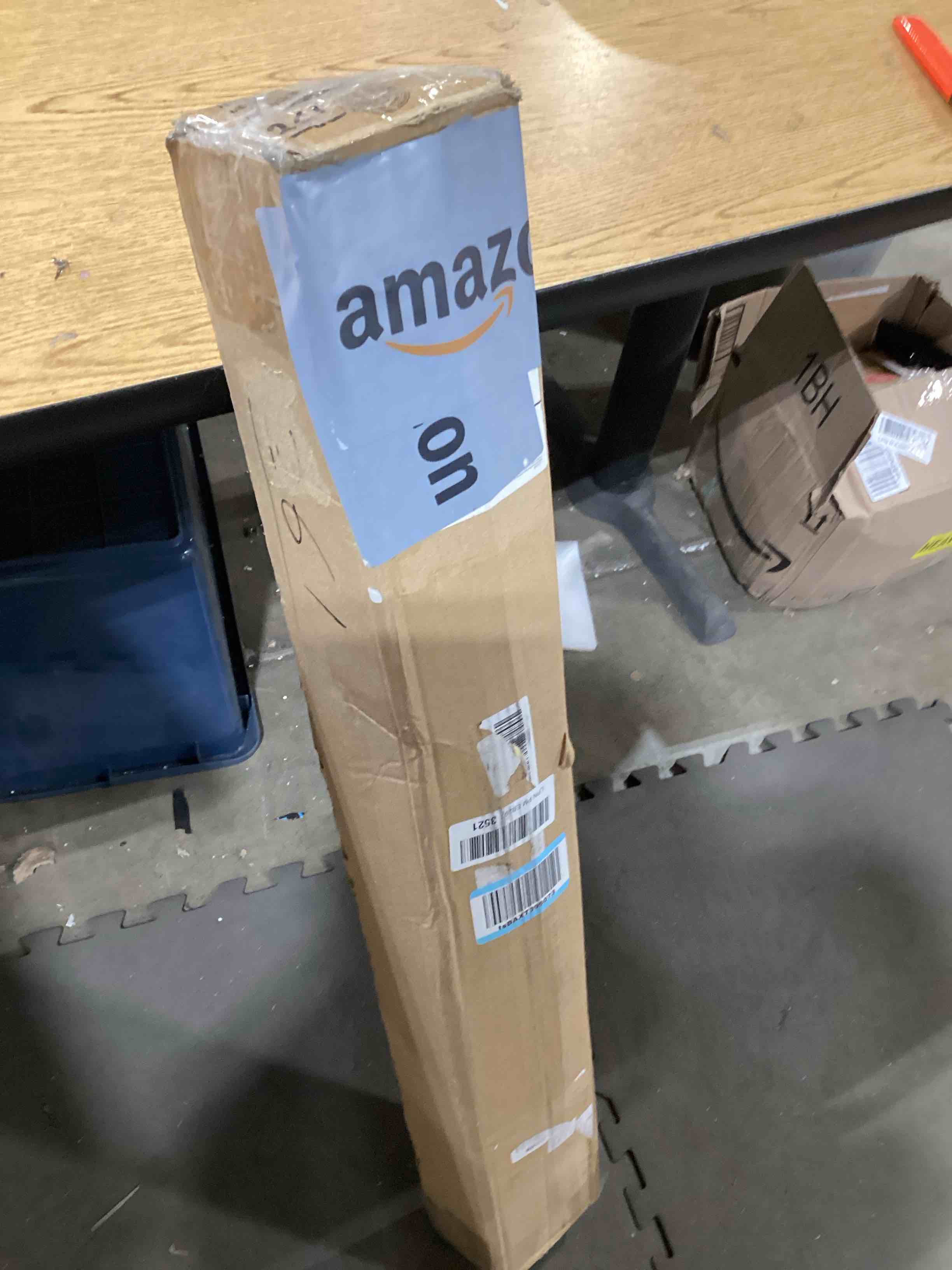 https://s3.amazonaws.com/lotting-images-prod/bidfta/TEA2809012_1748867804480.jpeg