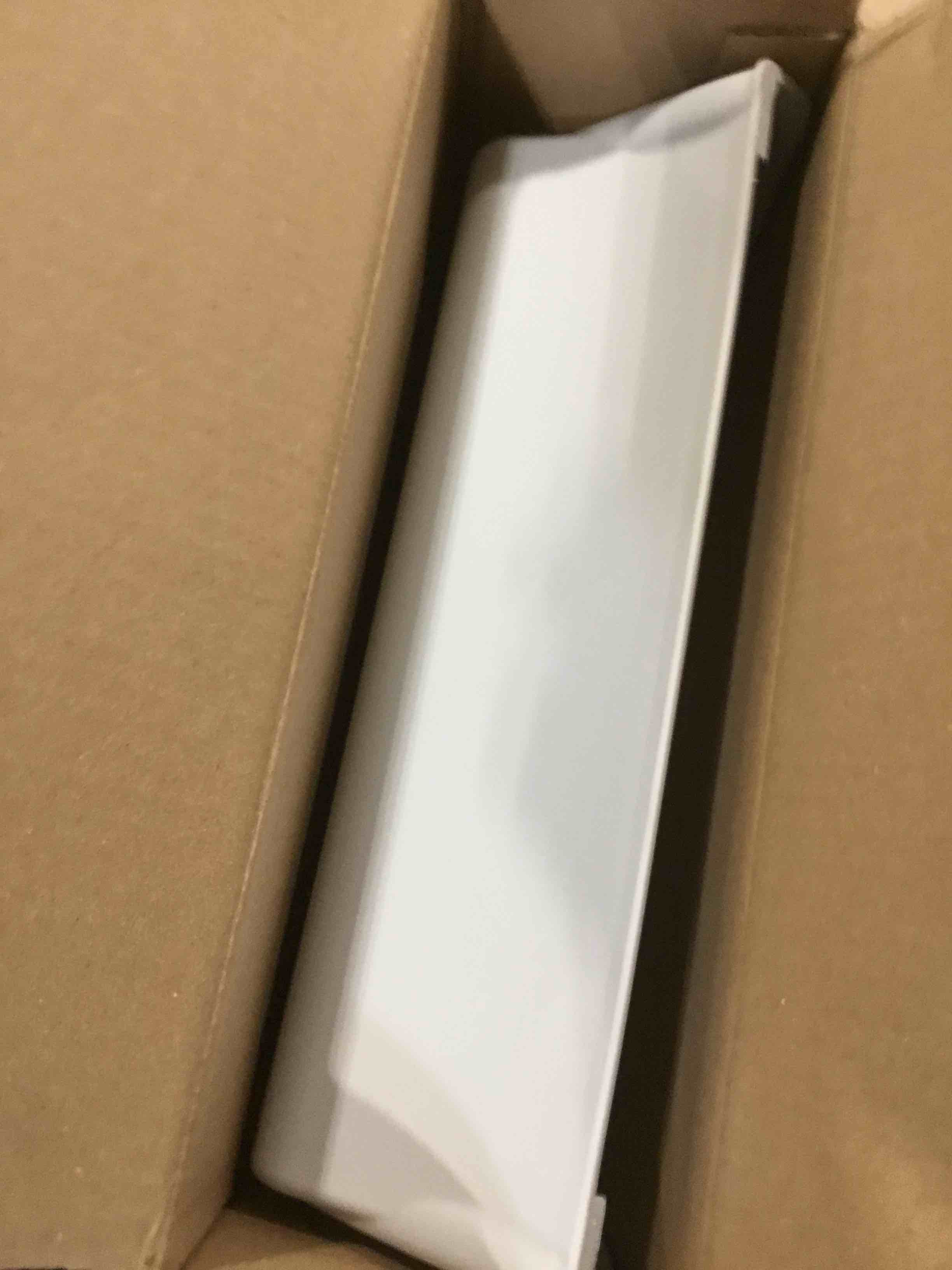 https://s3.amazonaws.com/lotting-images-prod/bidfta/TEA2810539_1750173828561.jpeg