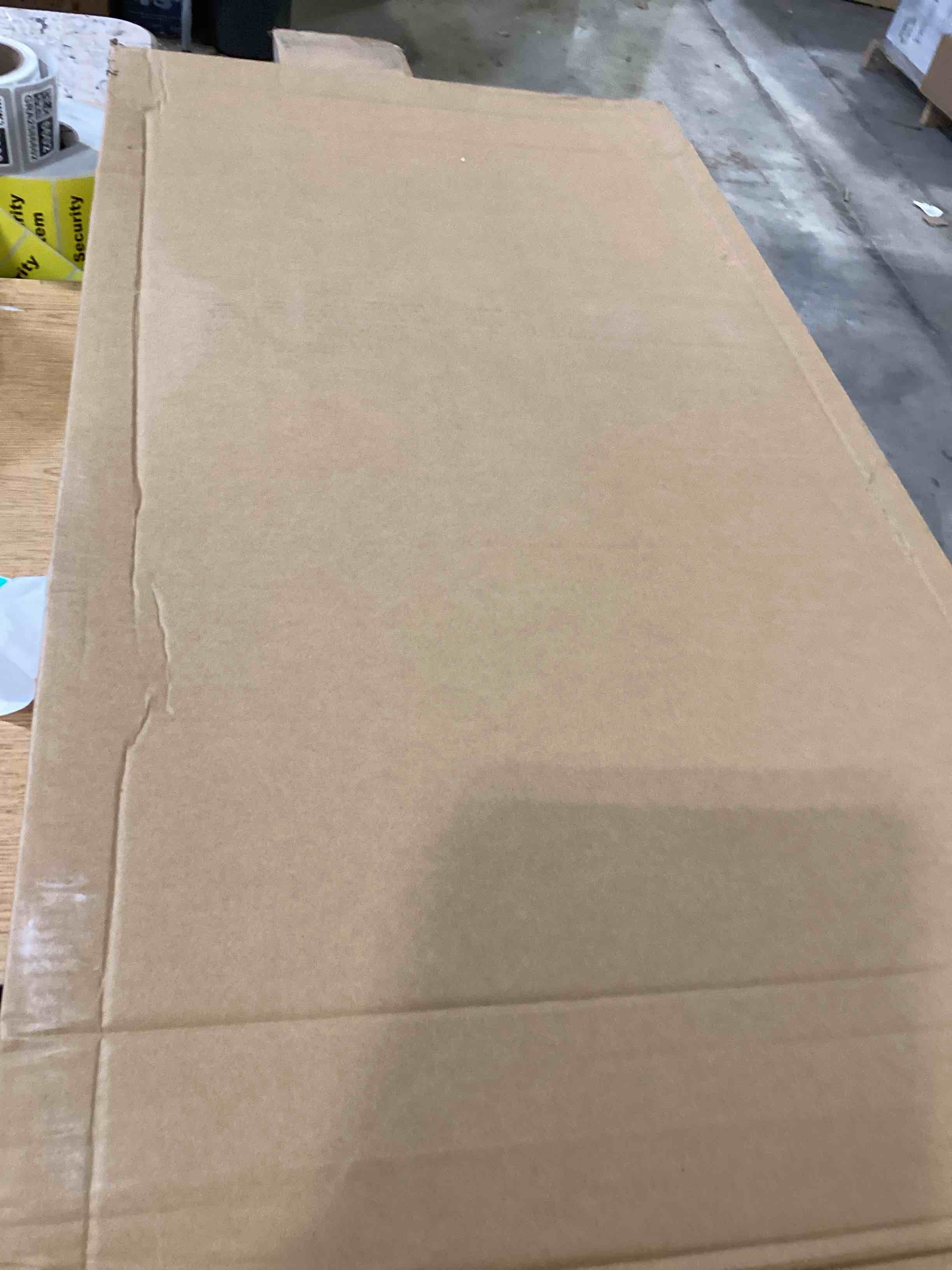 https://s3.amazonaws.com/lotting-images-prod/bidfta/TEA2810656_1750262131428.jpeg