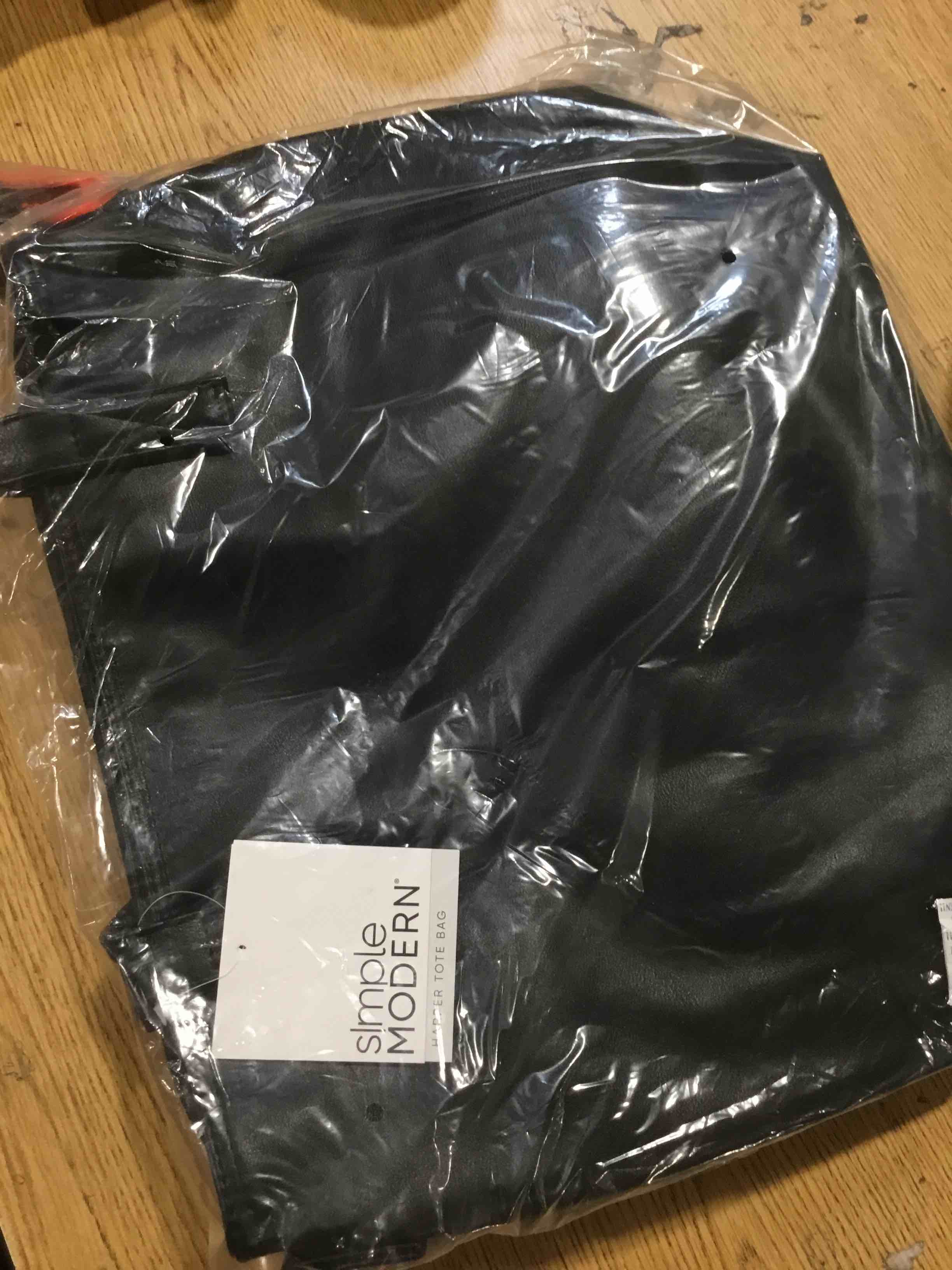 https://s3.amazonaws.com/lotting-images-prod/bidfta/TEA2810834_1750359047617.jpeg