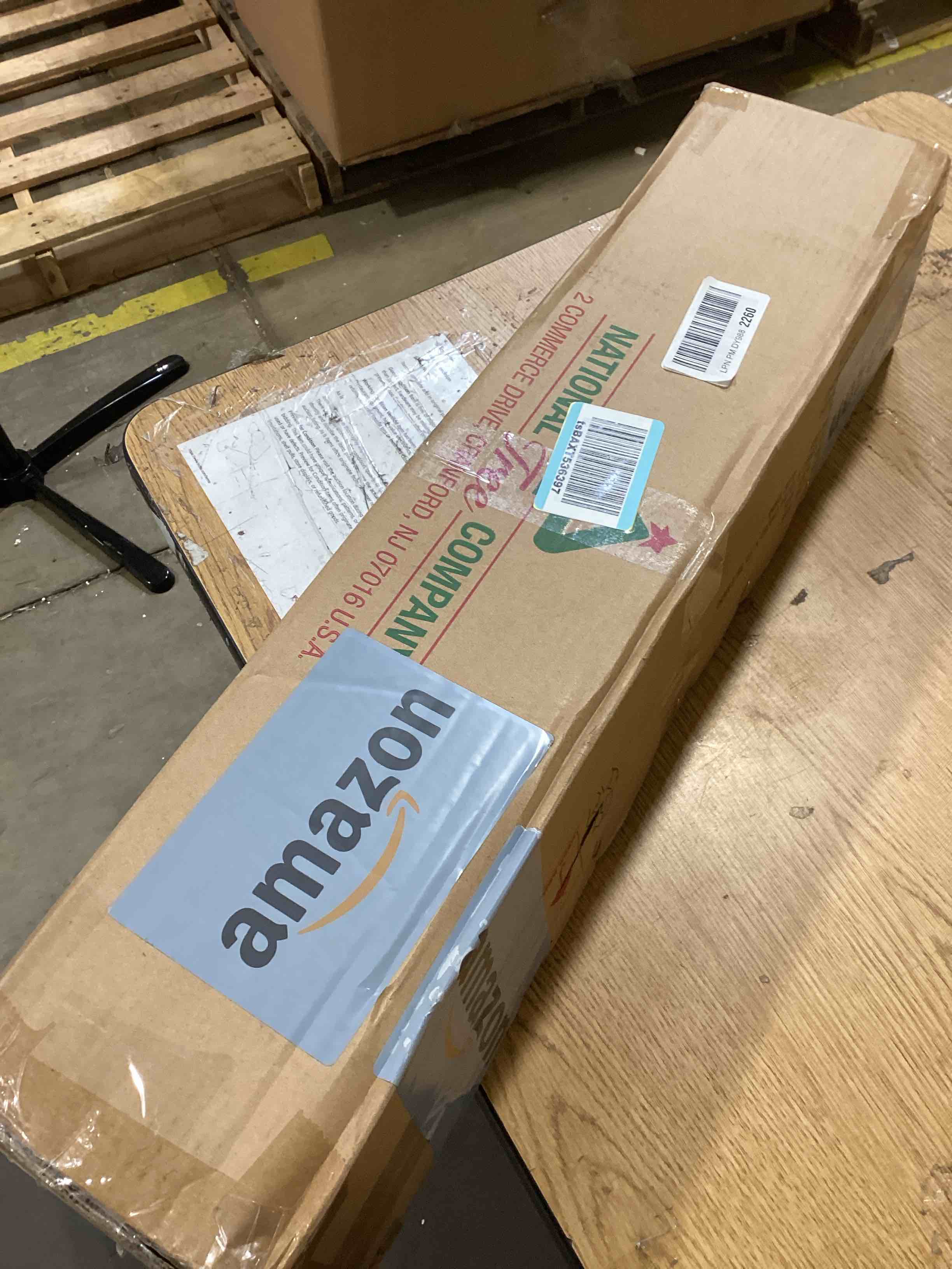 https://s3.amazonaws.com/lotting-images-prod/bidfta/TEA2811053_1750690143430.jpeg