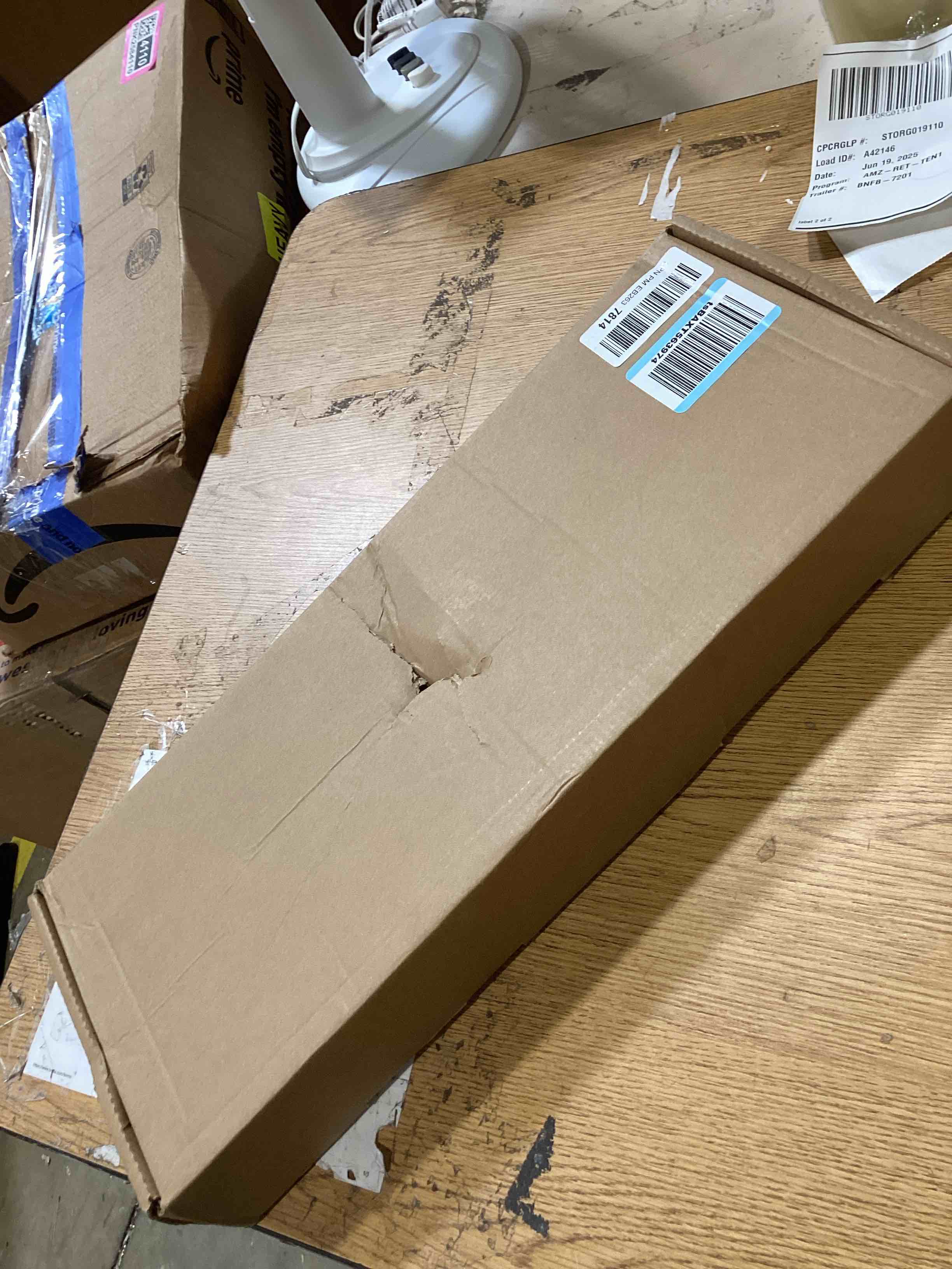 https://s3.amazonaws.com/lotting-images-prod/bidfta/TEA2811136_1750706551660.jpeg