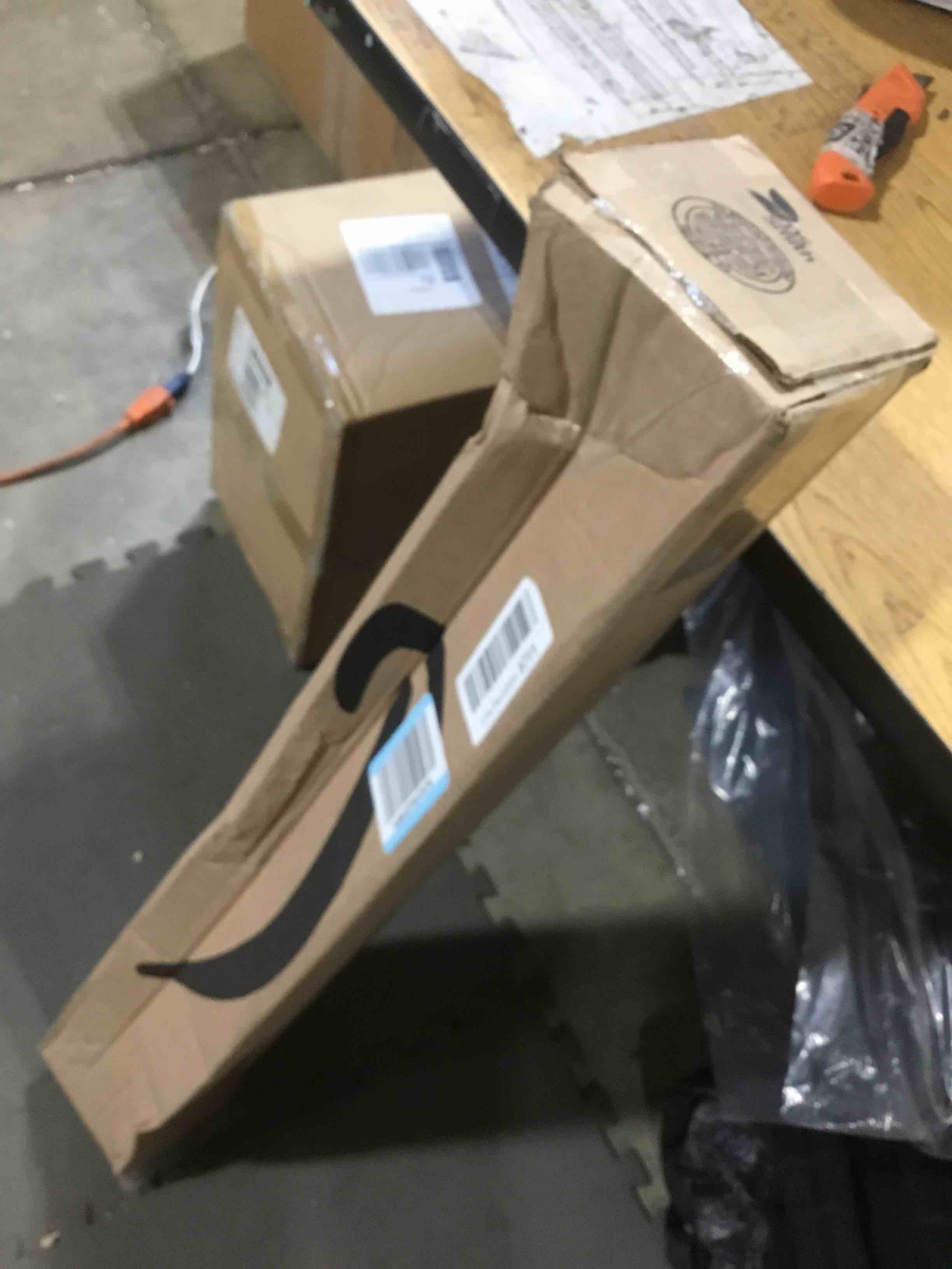 https://s3.amazonaws.com/lotting-images-prod/bidfta/TEA2811167_1750767662245.jpeg