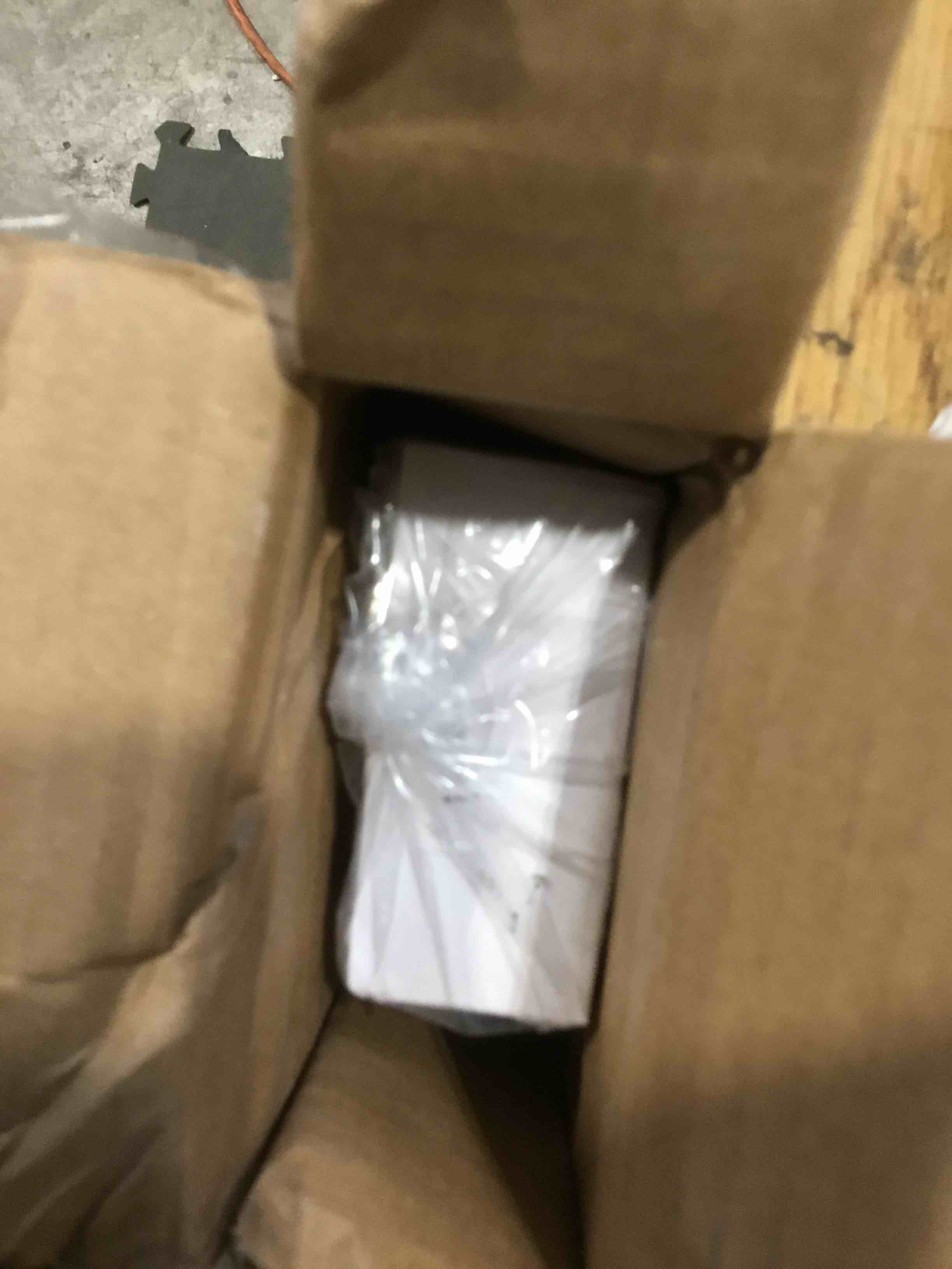 https://s3.amazonaws.com/lotting-images-prod/bidfta/TEA2811195_1750771811685.jpeg