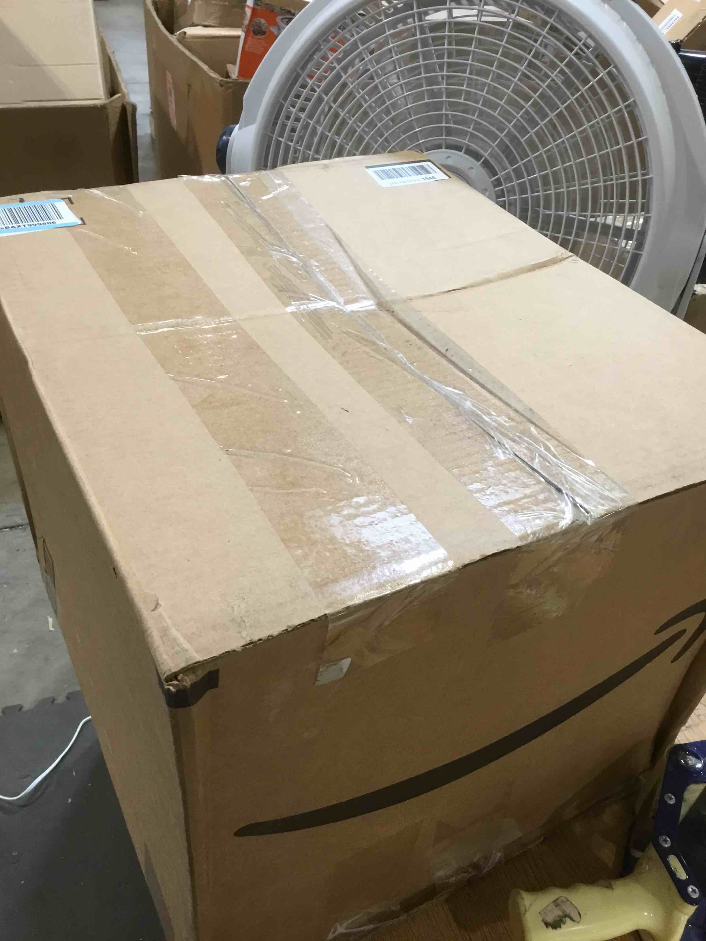 https://s3.amazonaws.com/lotting-images-prod/bidfta/TEA2811260_1750779396607.jpeg