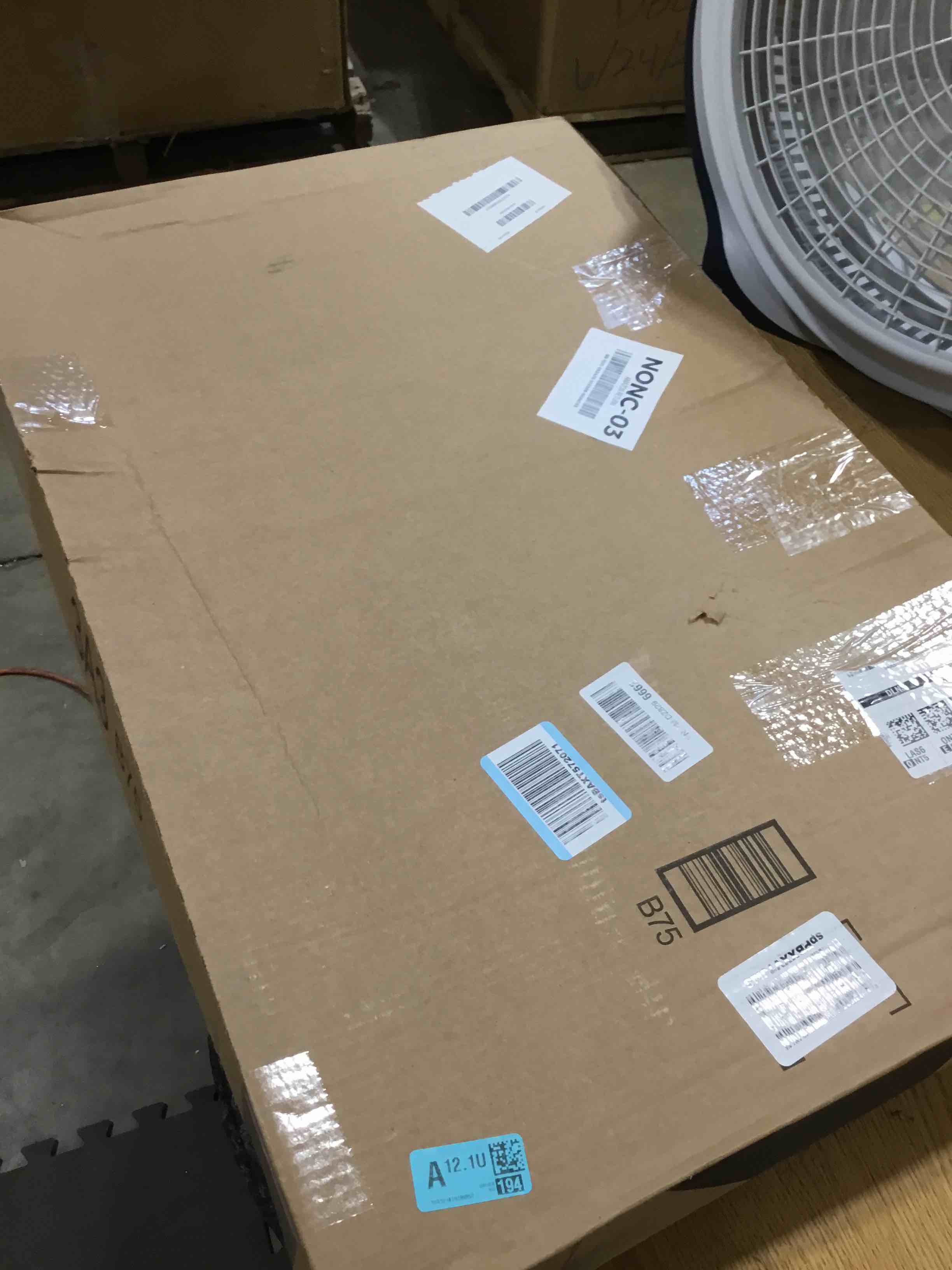 https://s3.amazonaws.com/lotting-images-prod/bidfta/TEA2811346_1750853774151.jpeg