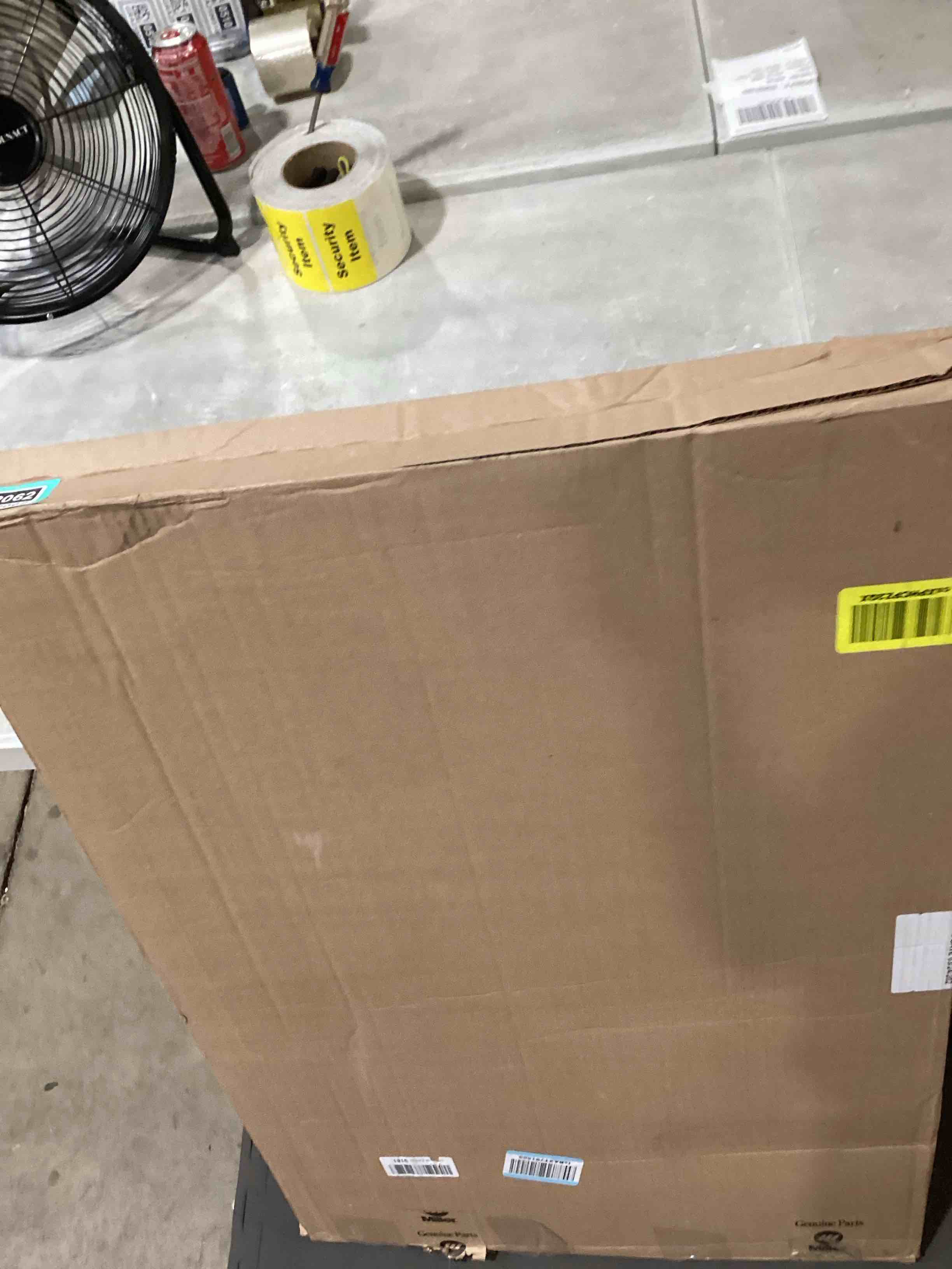 https://s3.amazonaws.com/lotting-images-prod/bidfta/TEA2812062_1750852597664.jpeg