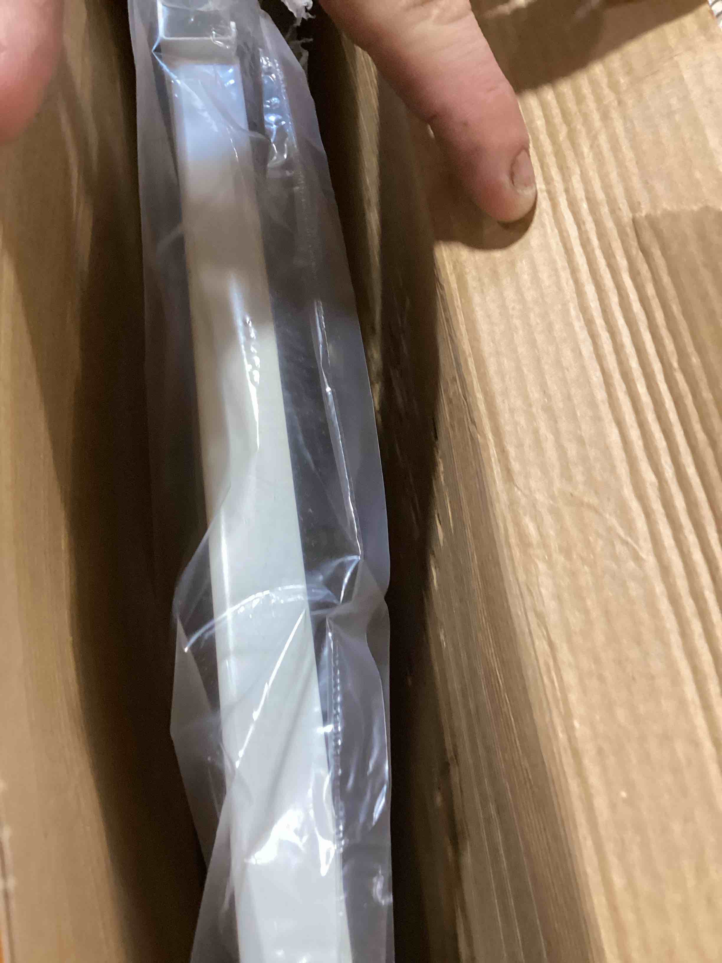 https://s3.amazonaws.com/lotting-images-prod/bidfta/TEA2812065_1750852793555.jpeg