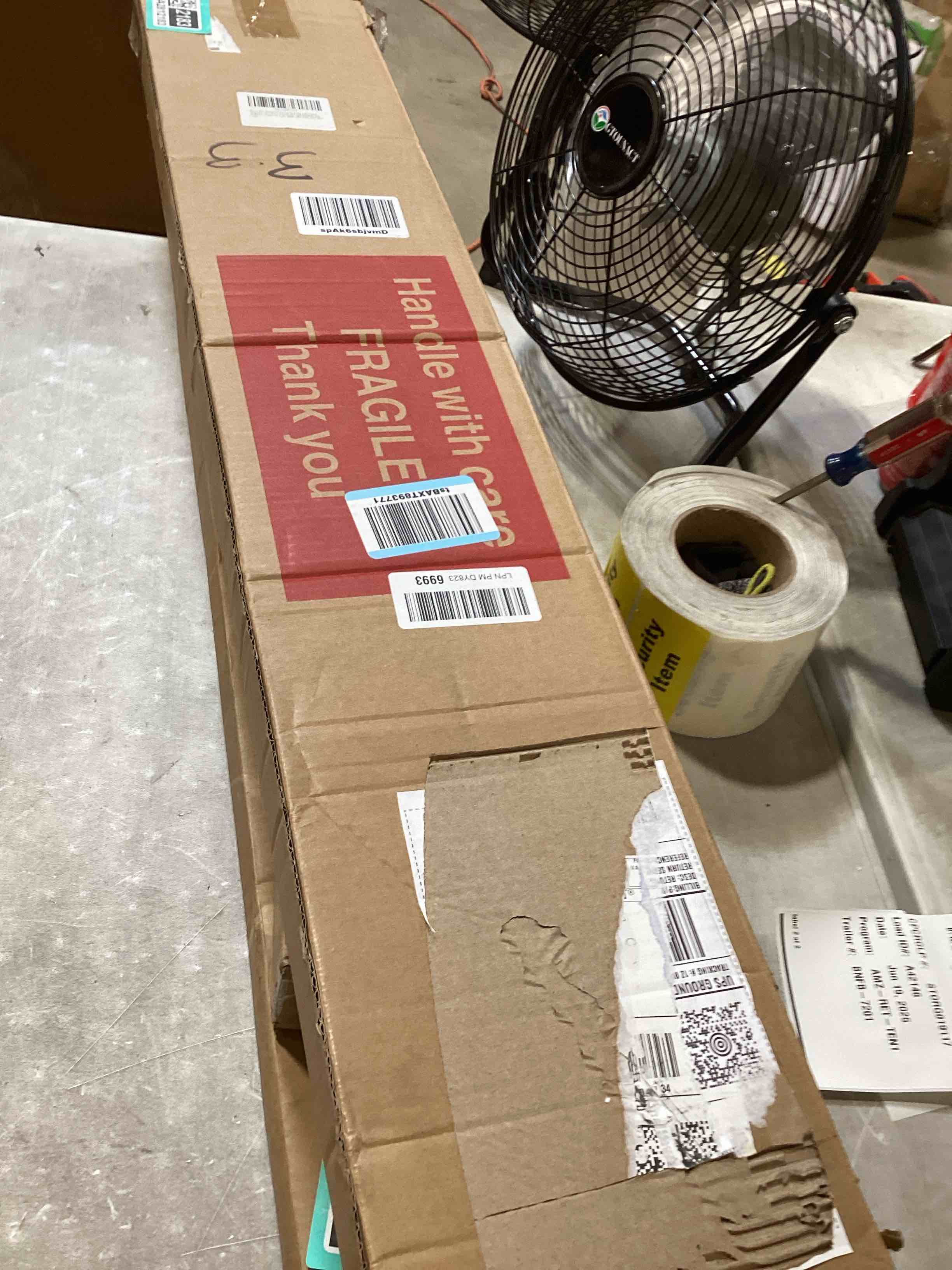 https://s3.amazonaws.com/lotting-images-prod/bidfta/TEA2812183_1750863636391.jpeg