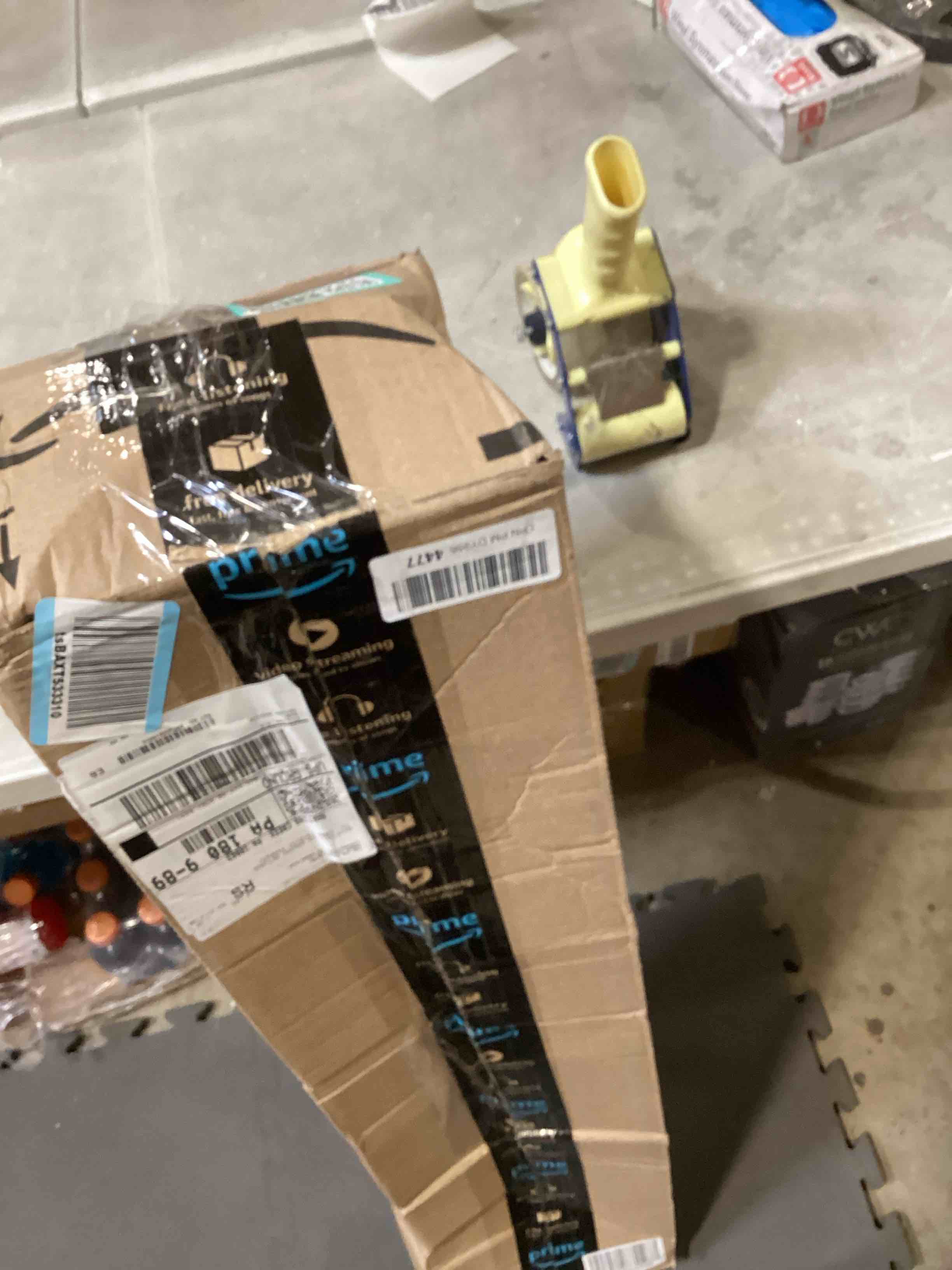 https://s3.amazonaws.com/lotting-images-prod/bidfta/TEA2812189_1750865256929.jpeg