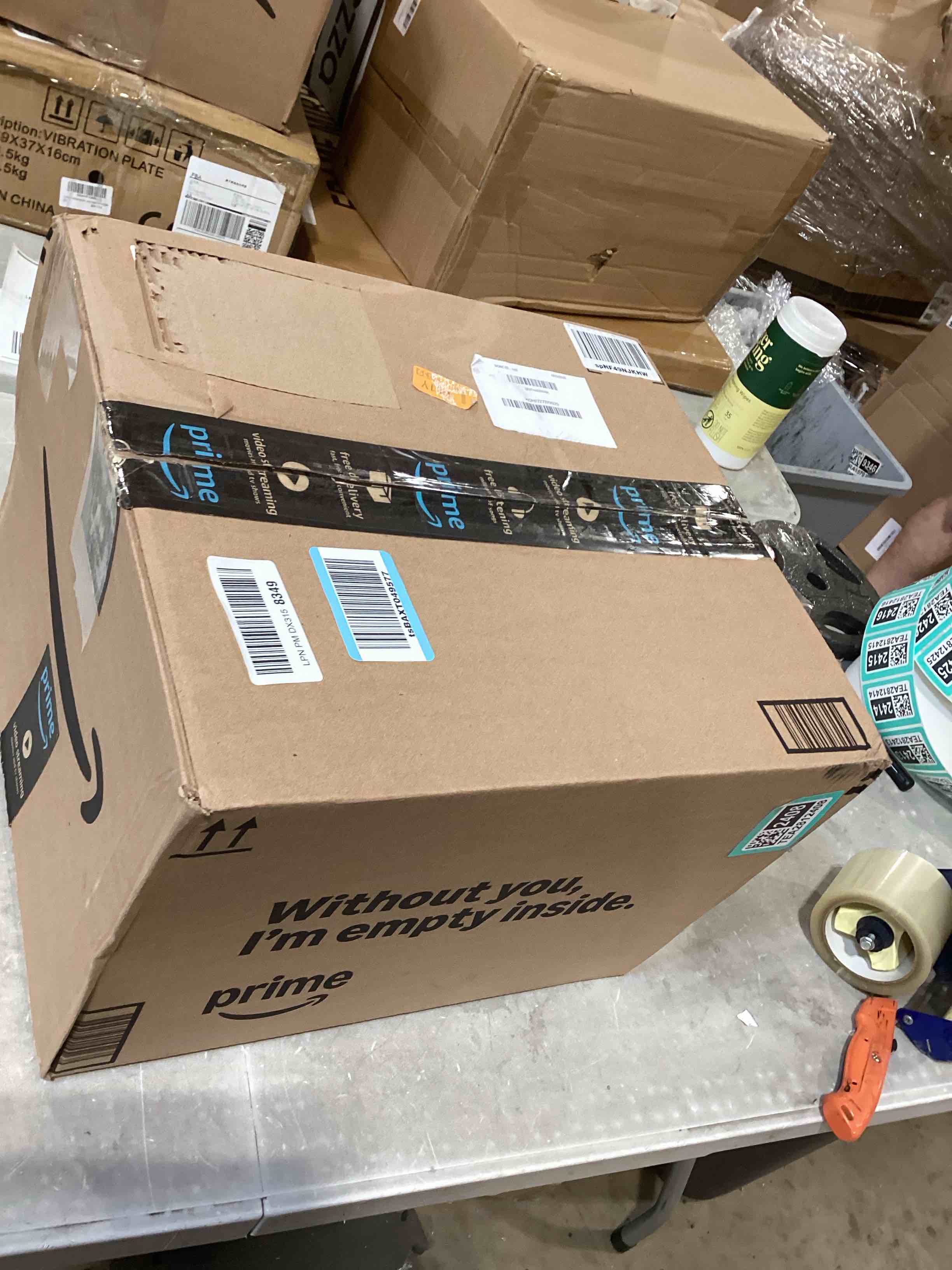 https://s3.amazonaws.com/lotting-images-prod/bidfta/TEA2812408_1750945244455.jpeg