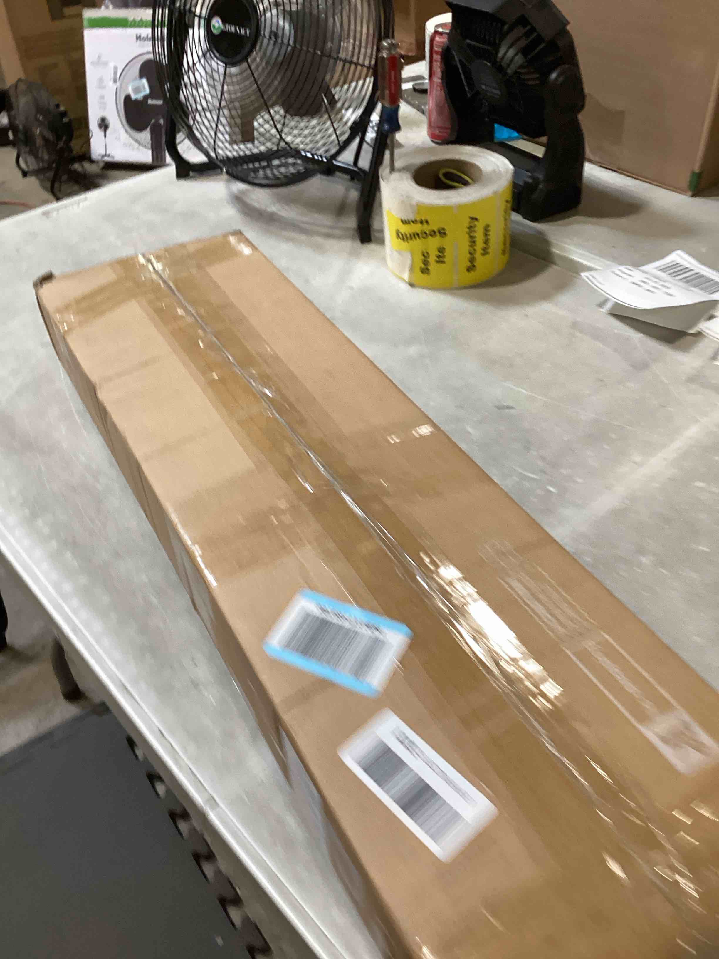 https://s3.amazonaws.com/lotting-images-prod/bidfta/TEA2812464_1750952029615.jpeg