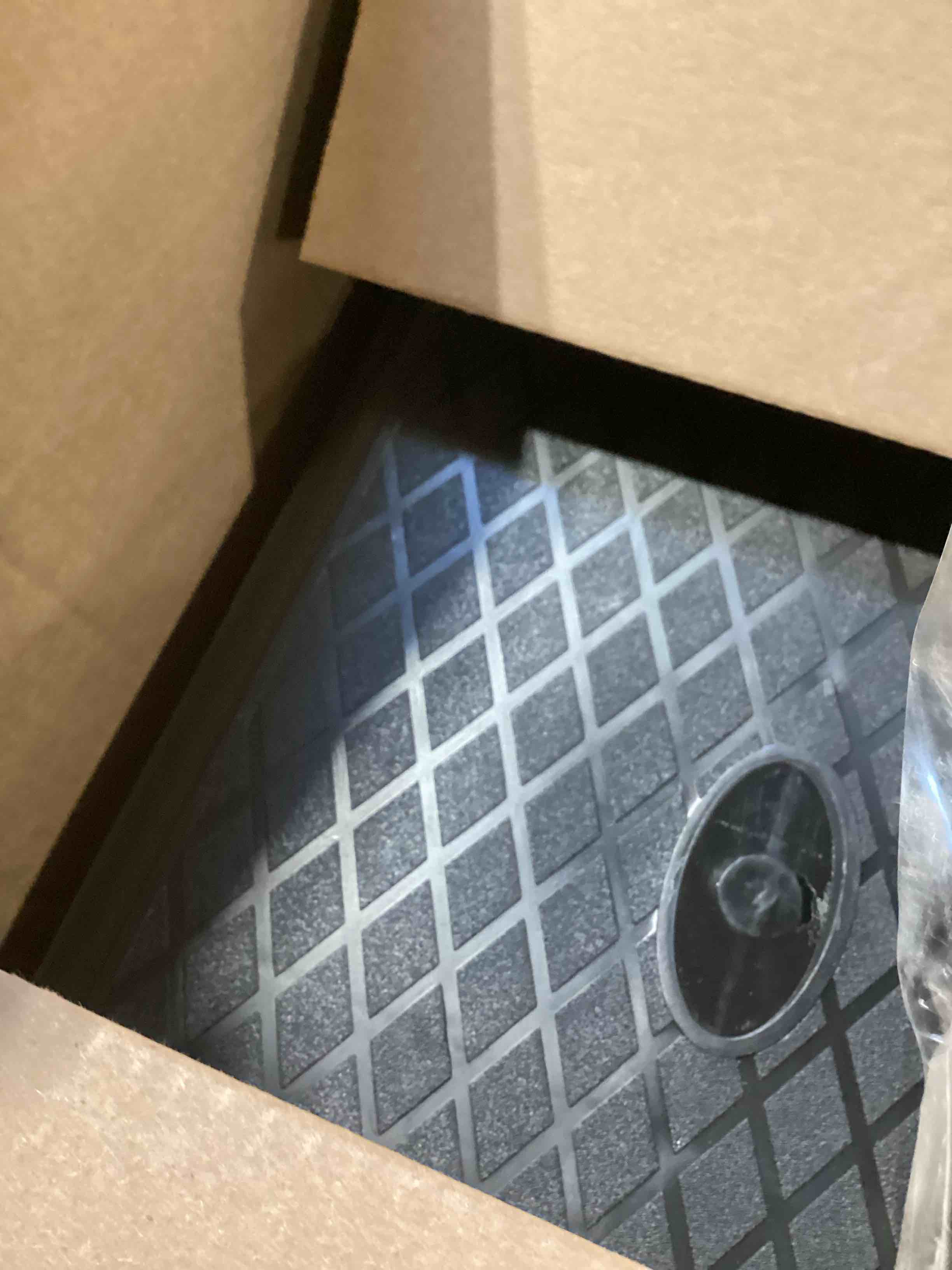 https://s3.amazonaws.com/lotting-images-prod/bidfta/TEA2812535_1750963117131.jpeg