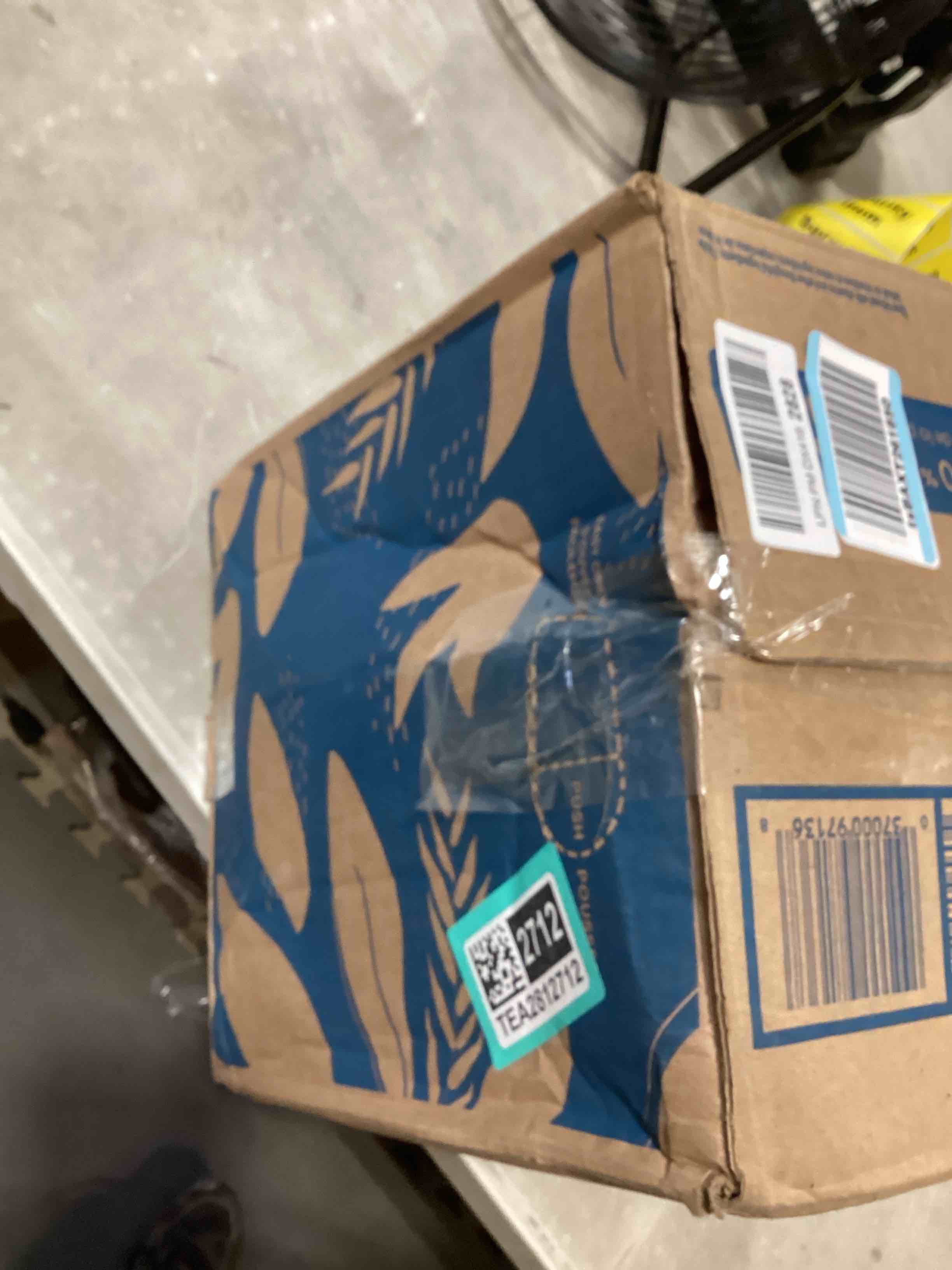 https://s3.amazonaws.com/lotting-images-prod/bidfta/TEA2812712_1751289831820.jpeg