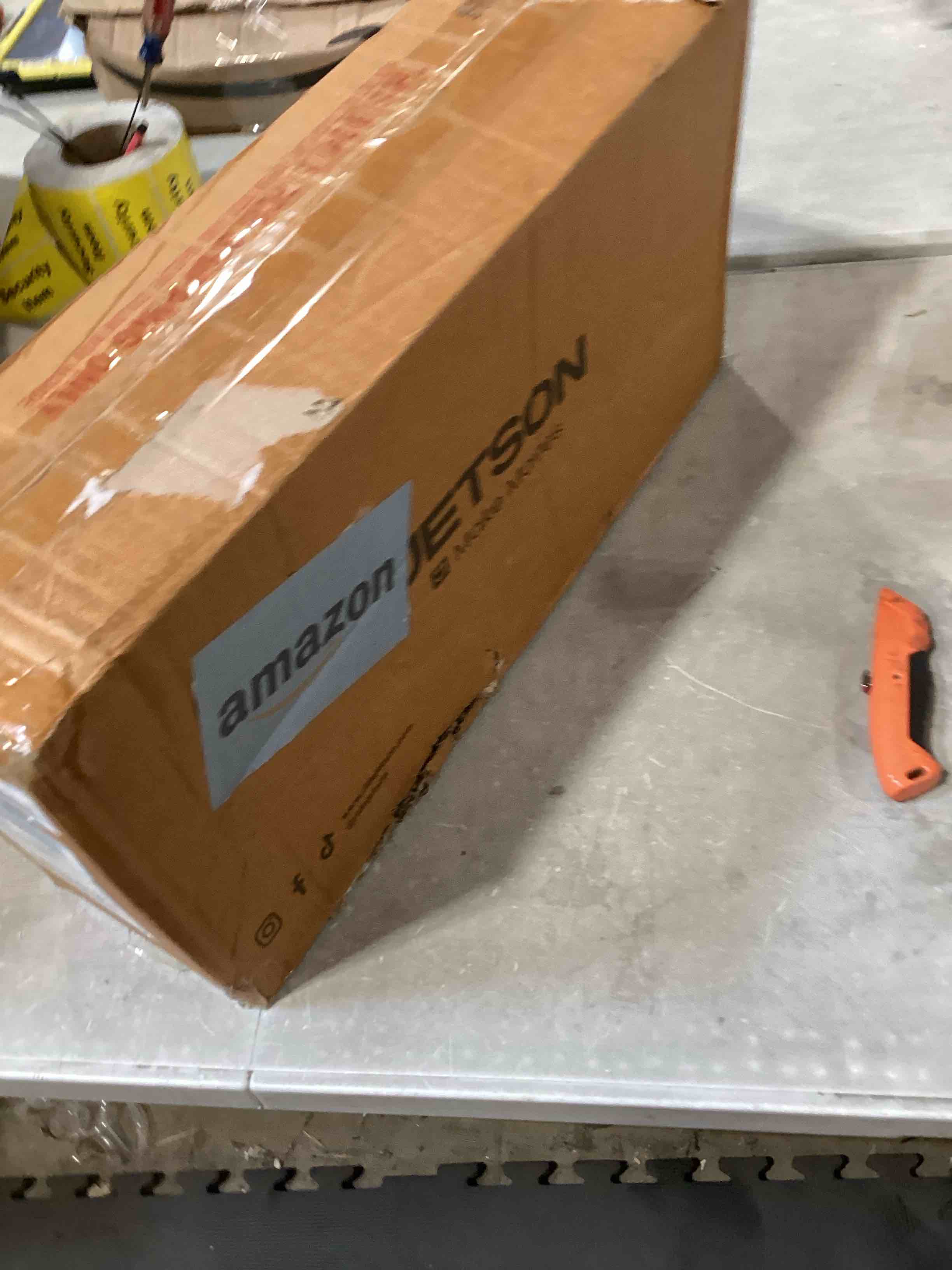 https://s3.amazonaws.com/lotting-images-prod/bidfta/TEA2812786_1751301346345.jpeg