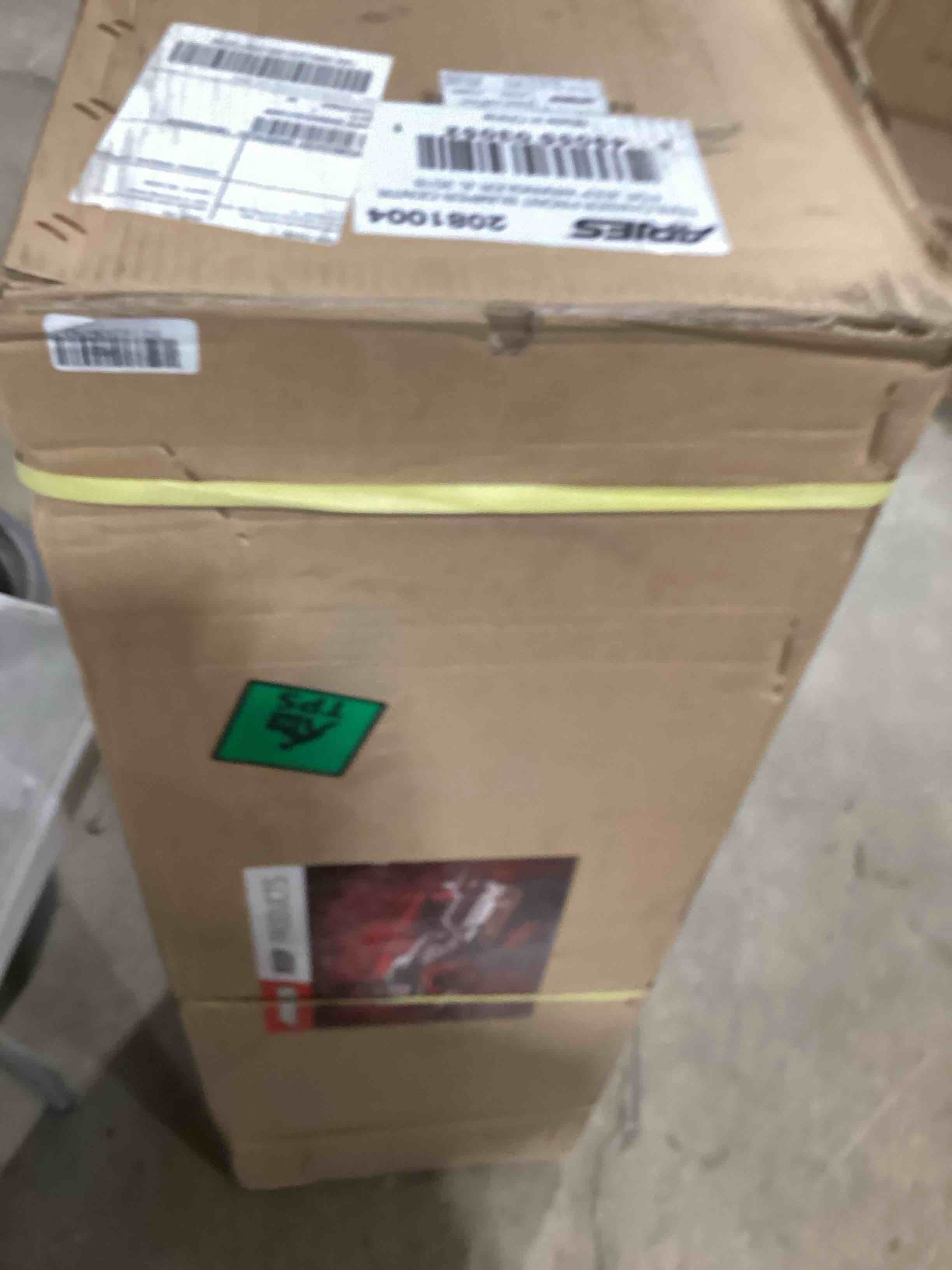 https://s3.amazonaws.com/lotting-images-prod/bidfta/TEA2814076_1752063820640.jpeg