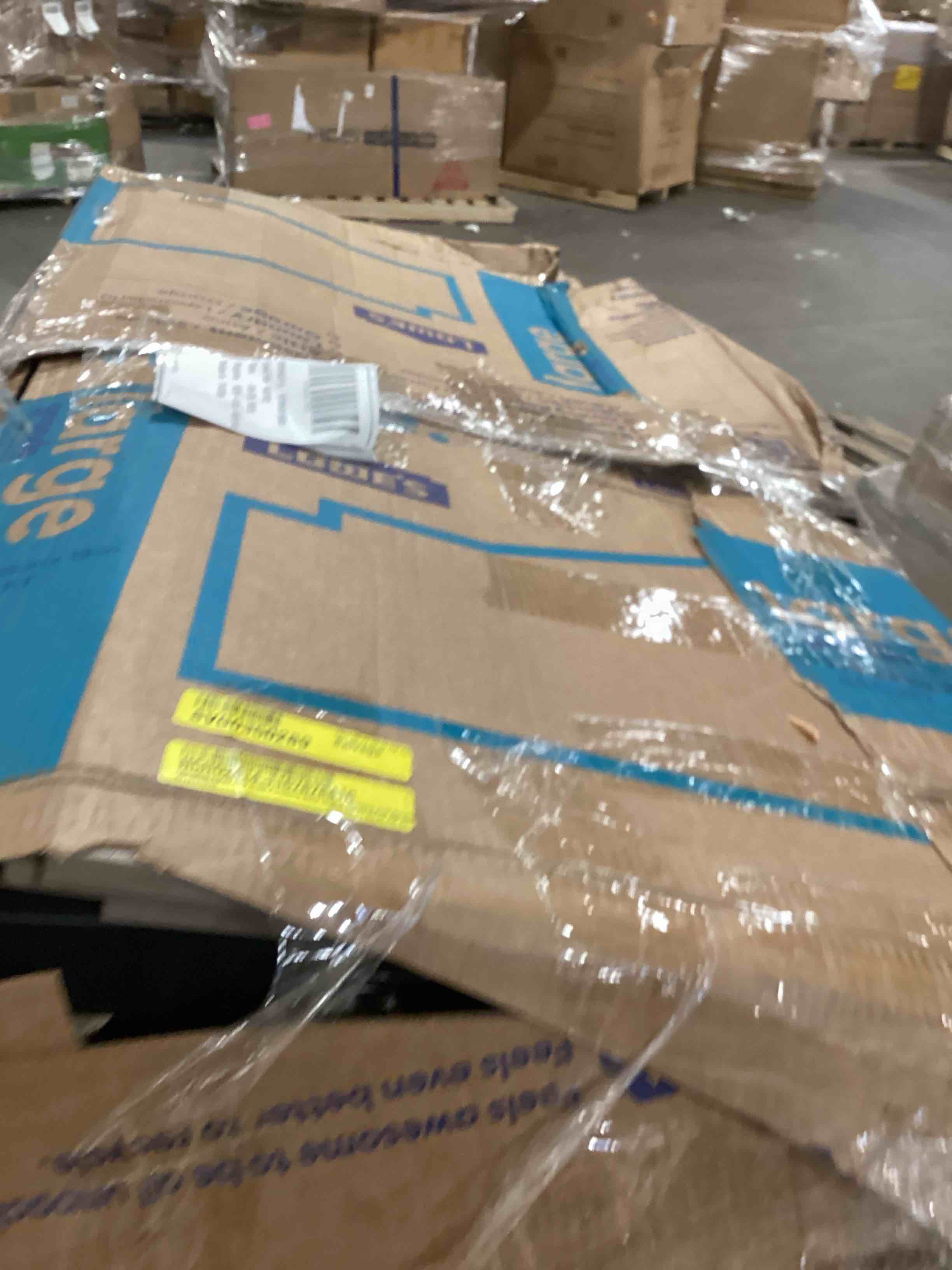 https://s3.amazonaws.com/lotting-images-prod/bidfta/TEA2814233_1752236747350.jpeg