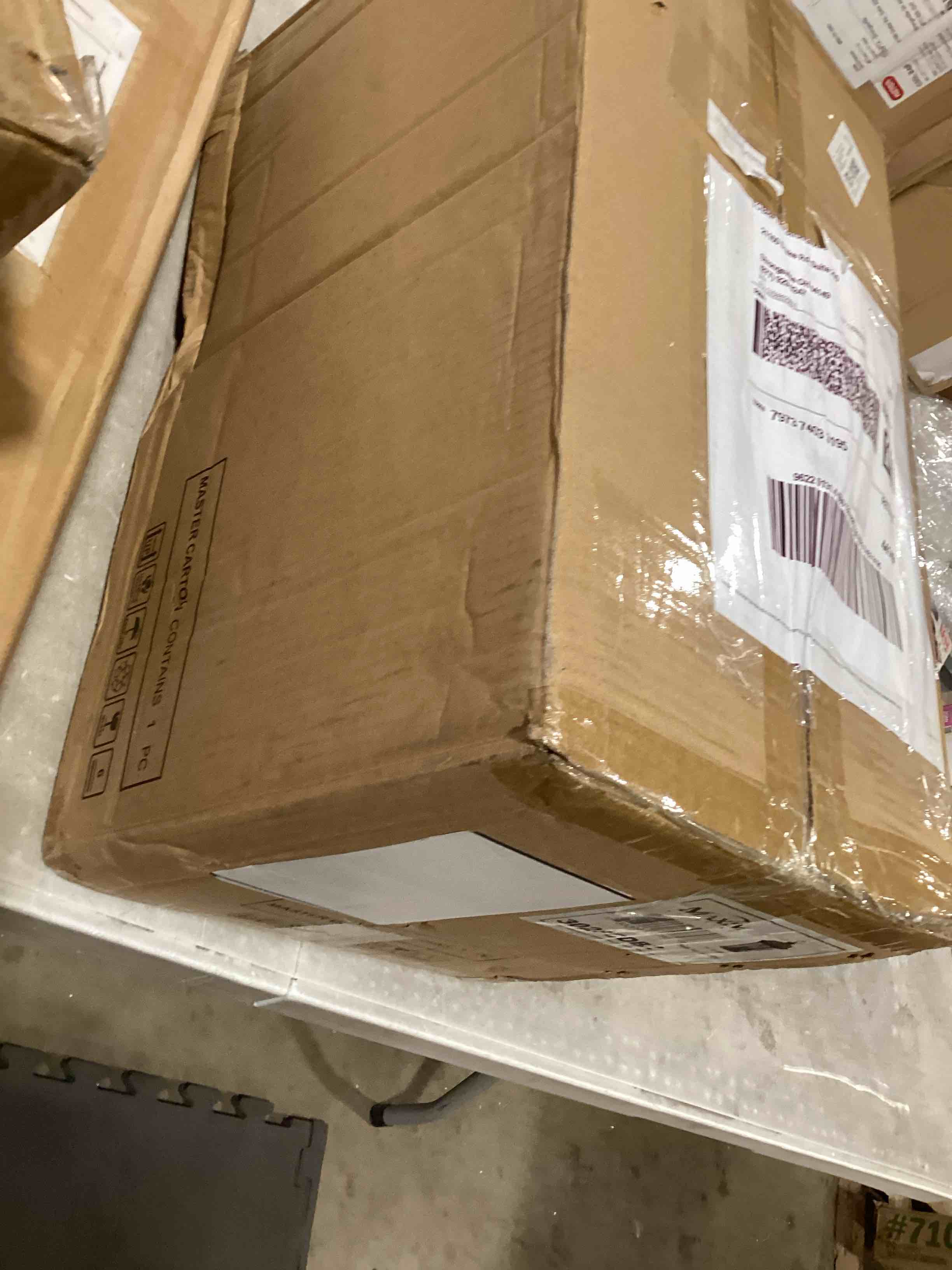 https://s3.amazonaws.com/lotting-images-prod/bidfta/TEA2814587_1752676178010.jpeg