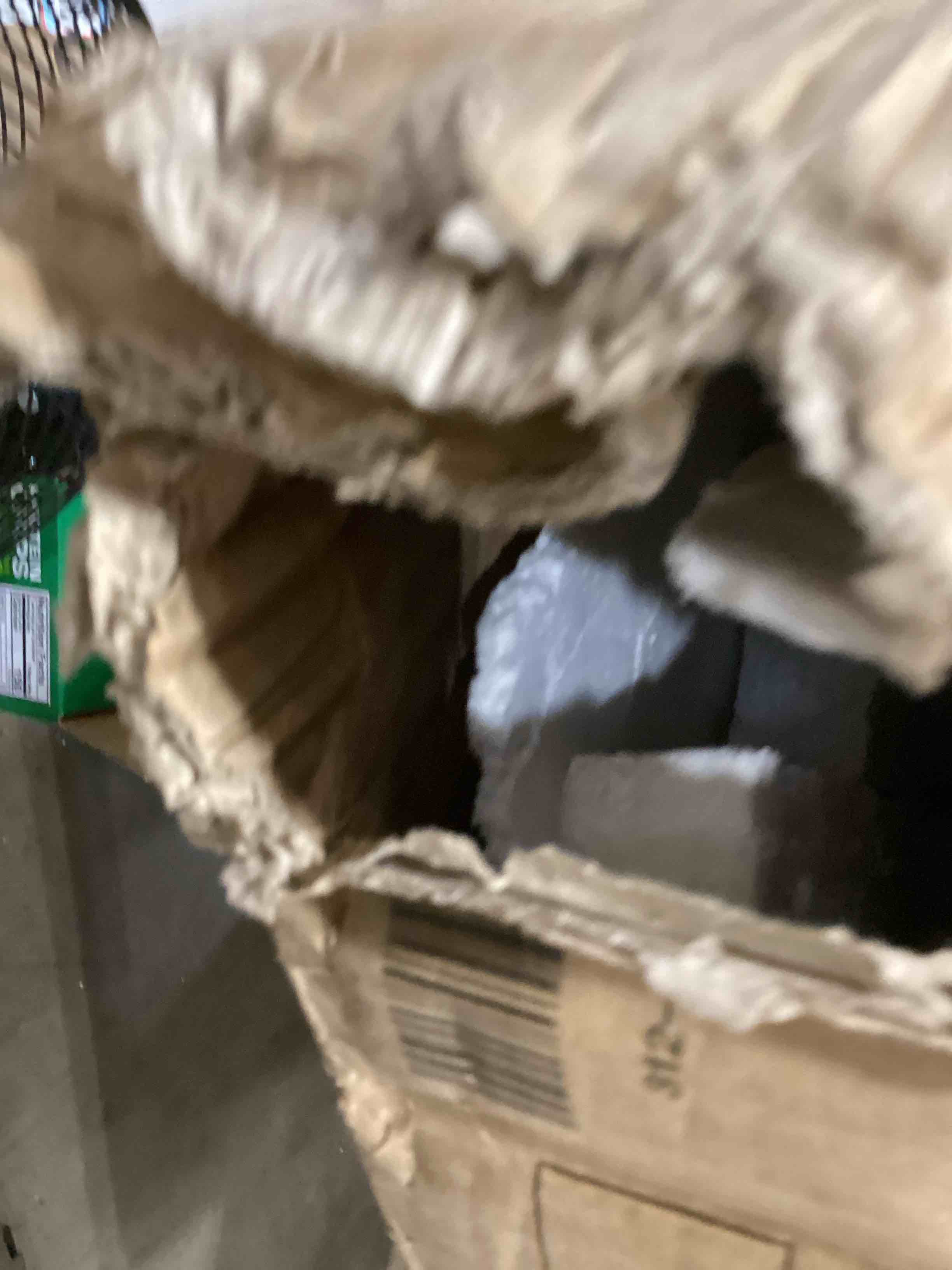 https://s3.amazonaws.com/lotting-images-prod/bidfta/TEA2814606_1752684315231.jpeg