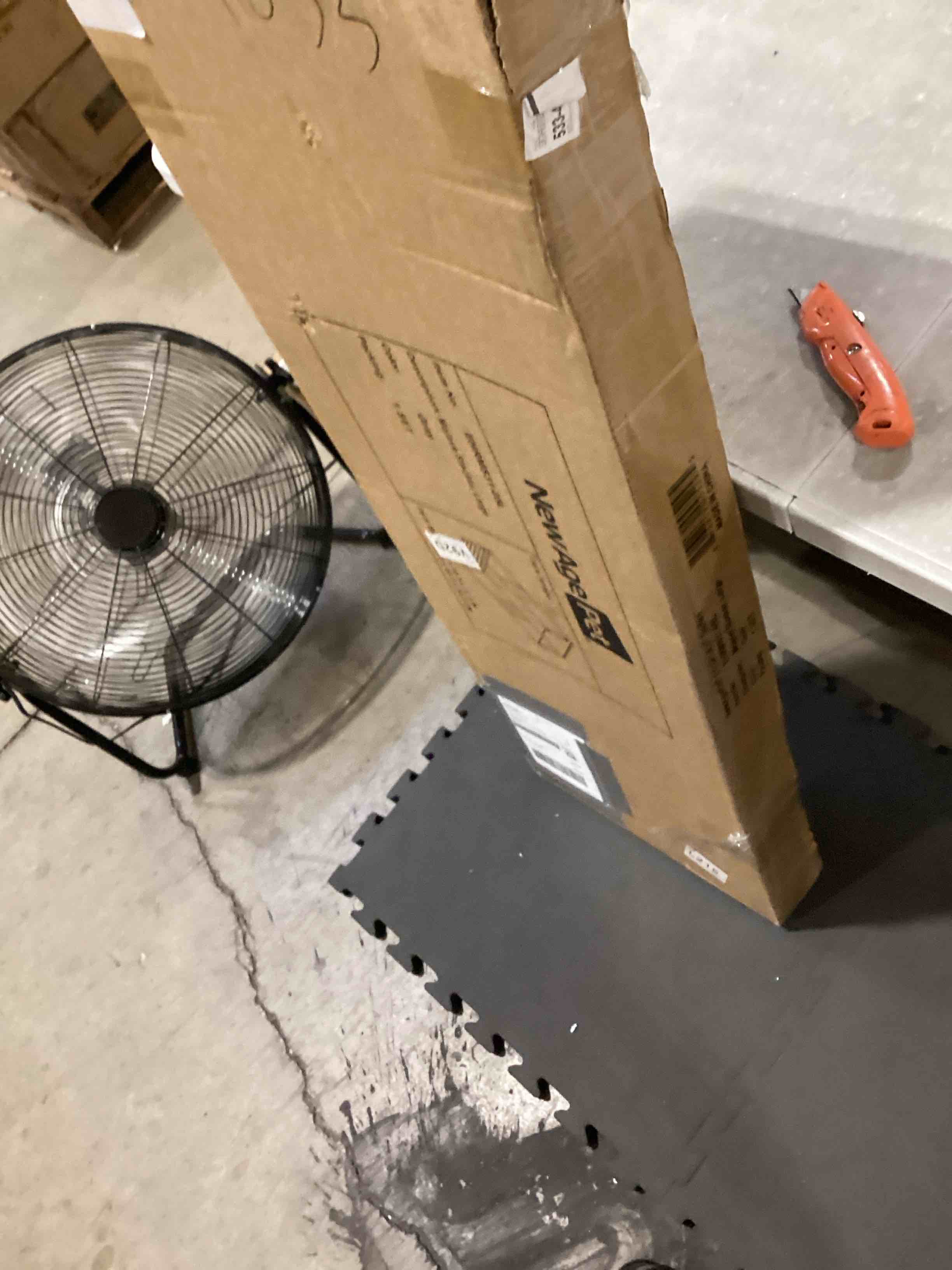 https://s3.amazonaws.com/lotting-images-prod/bidfta/TEA2814639_1752756284134.jpeg