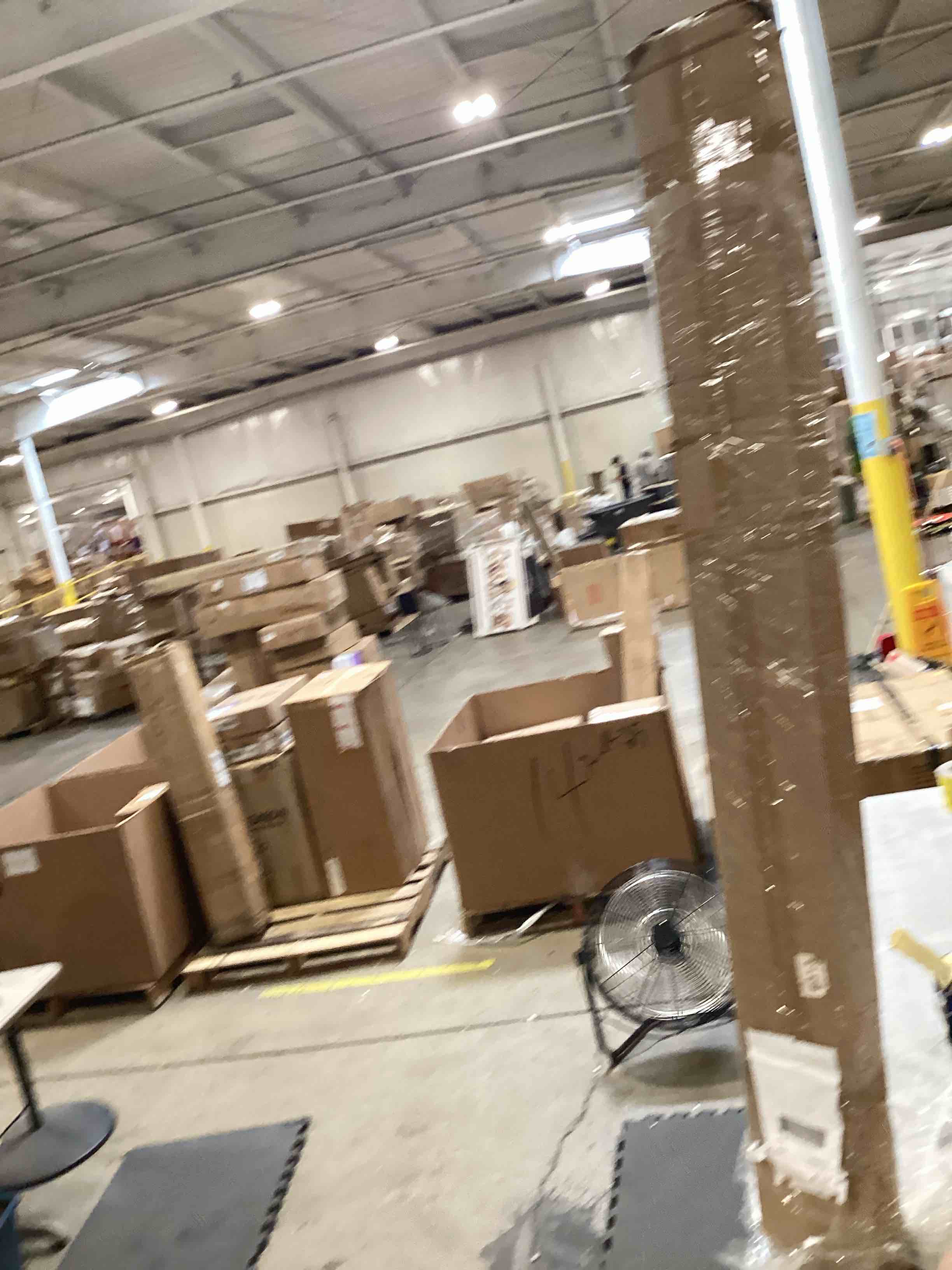 https://s3.amazonaws.com/lotting-images-prod/bidfta/TEA2814665_1752764478816.jpeg